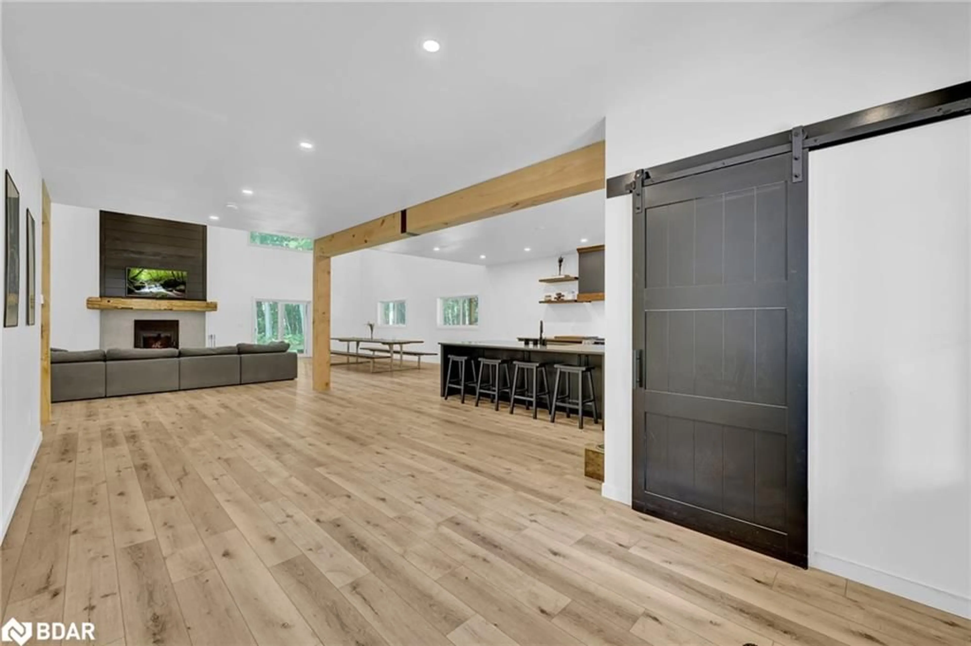 Open concept kitchen, wood/laminate floor for 186 Christie St, Hopeville Ontario N0C 1B0