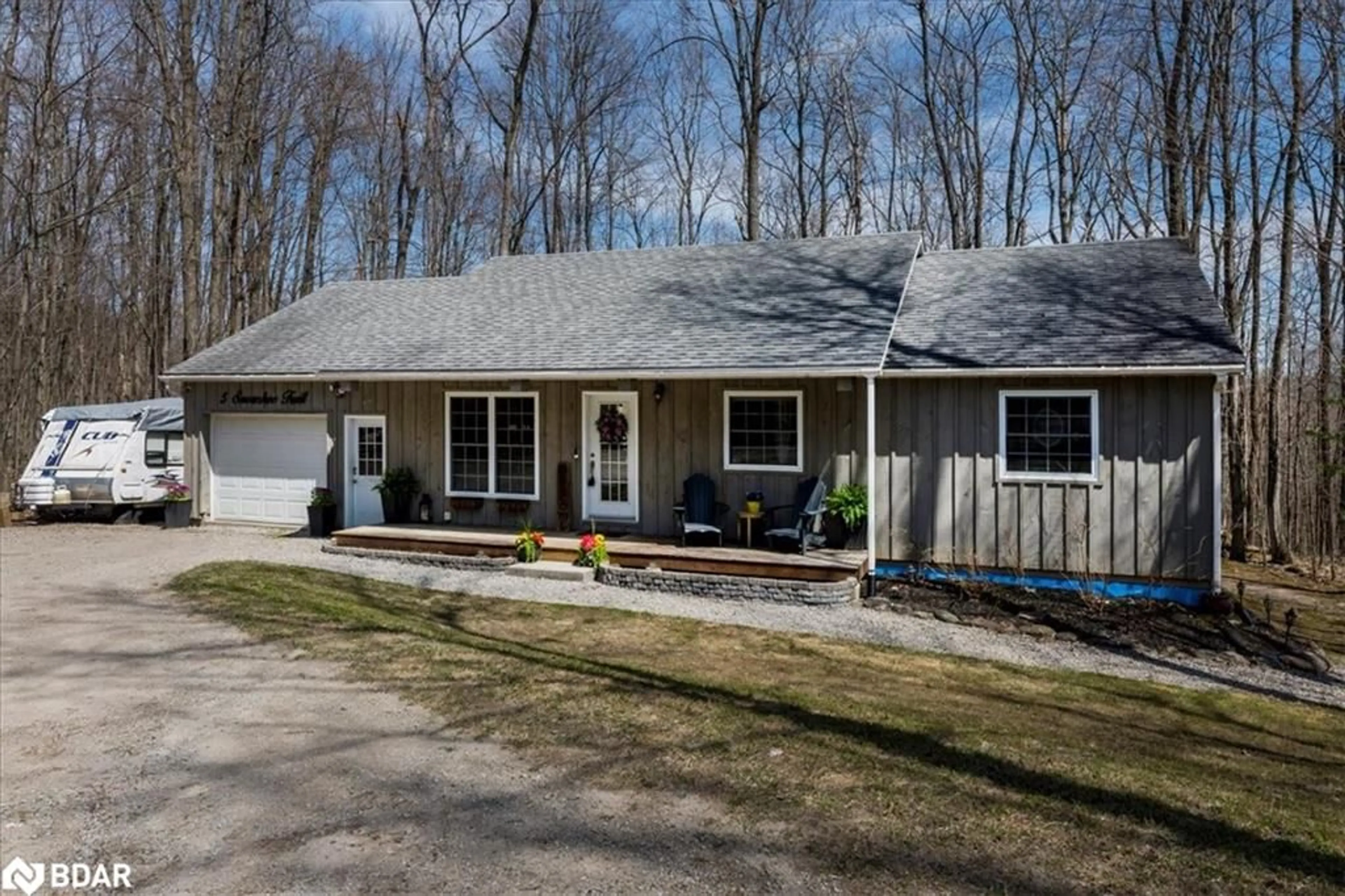 Home with vinyl exterior material, street for 5 Snowshoe Trail, Moonstone Ontario L0K 1N0