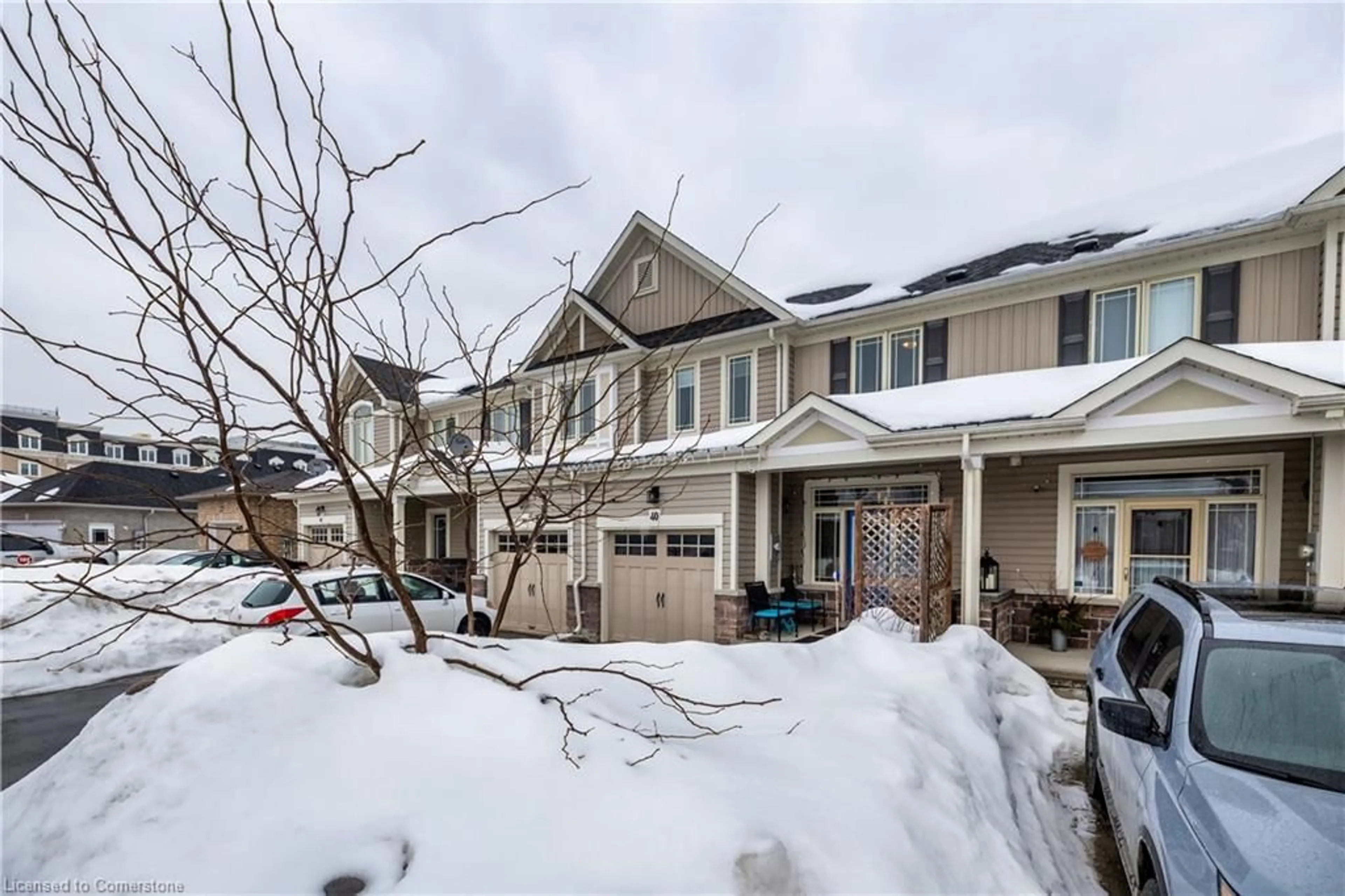 A pic from outside/outdoor area/front of a property/back of a property/a pic from drone, street for 40 Lisbeth Cres, Lindsay Ontario K9V 0C9