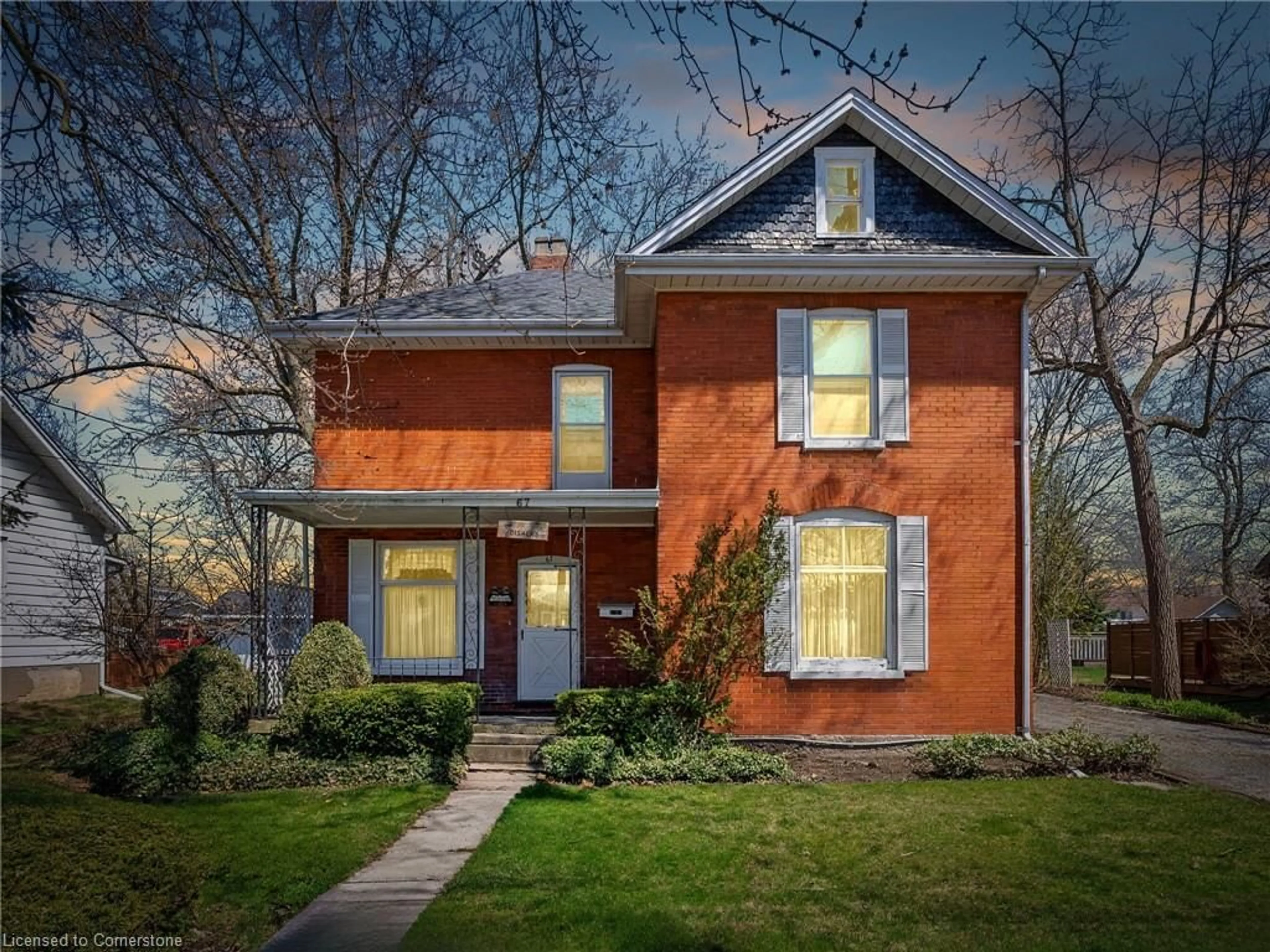Home with brick exterior material, street for 67 King St, Hagersville Ontario N0A 1H0