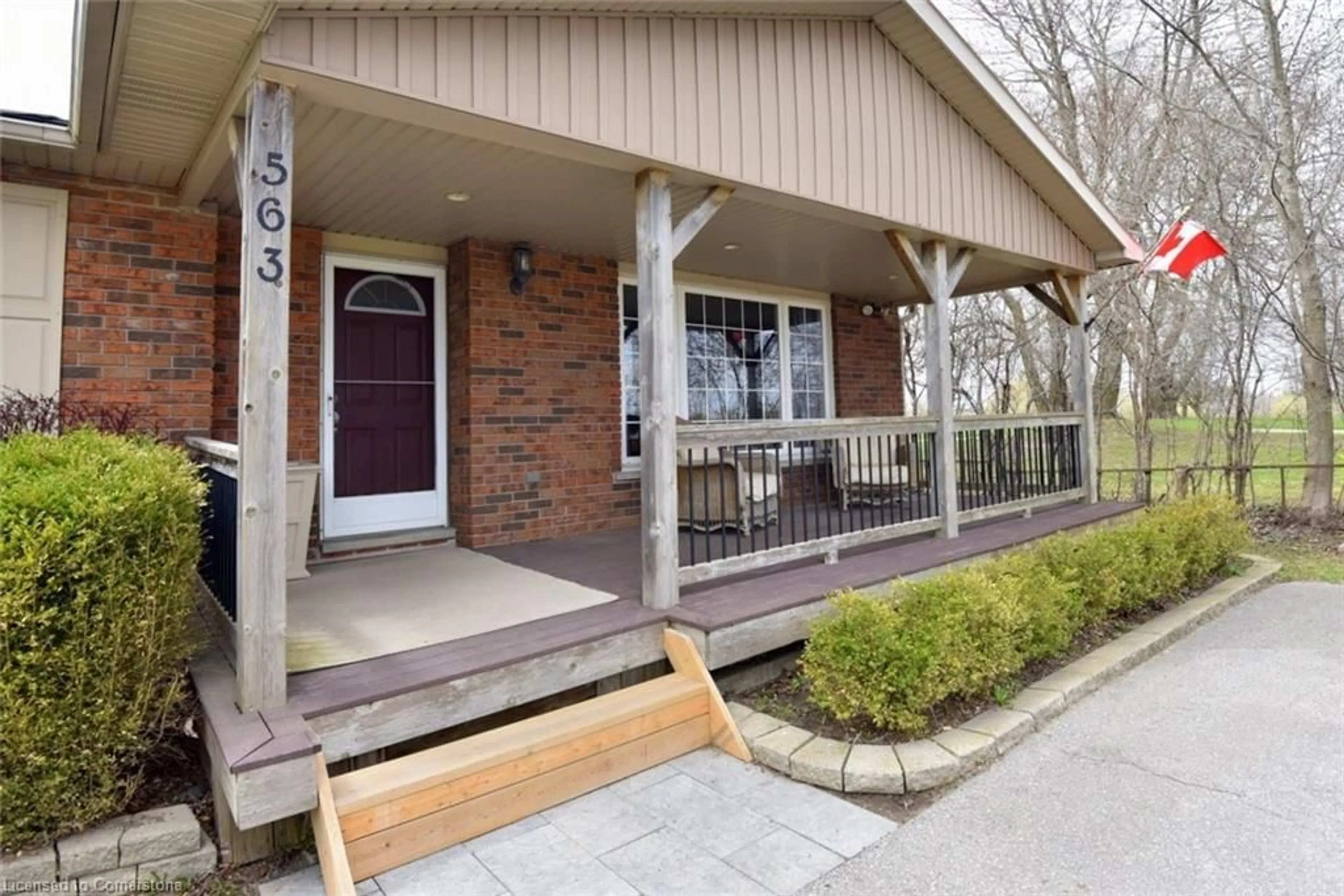 Unknown for 563 Brock Rd, Dundas Ontario L9H 5E4