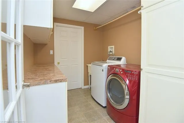 Additional property image - 563 Brock Rd