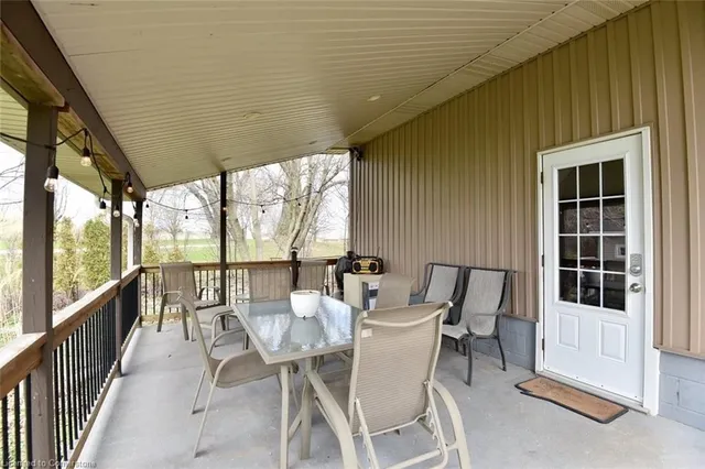 Additional property image - 563 Brock Rd
