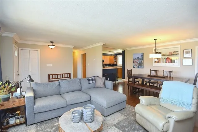 Additional property image - 563 Brock Rd