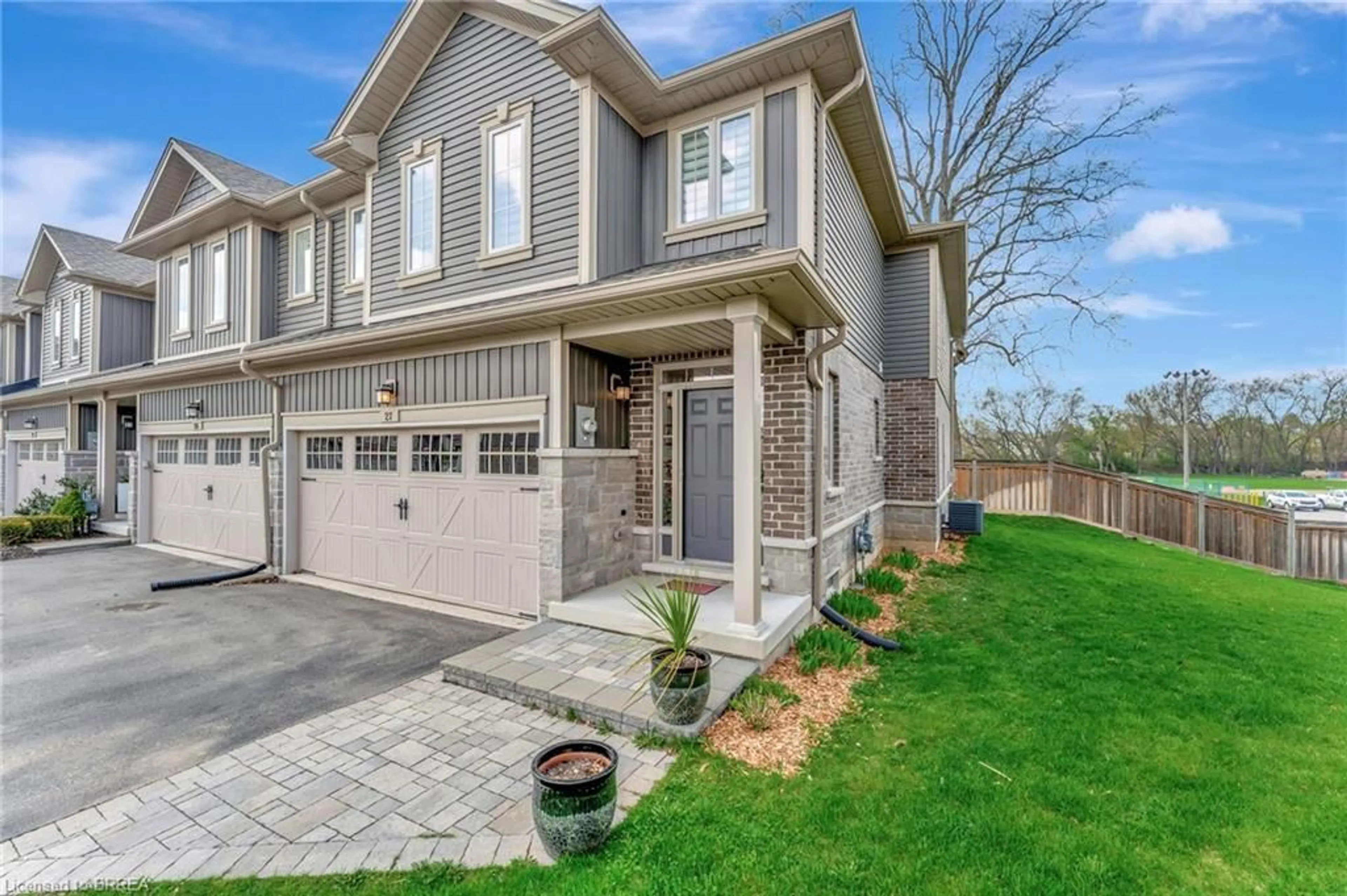 Home with brick exterior material, street for 80 Willow St #27, Paris Ontario N3L 2K6