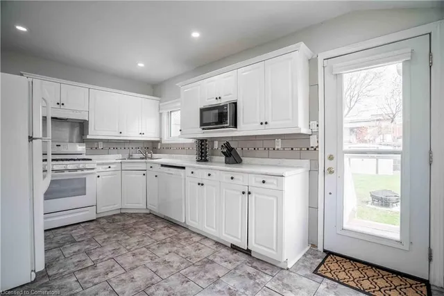 Additional property image - 50 Robins Ave