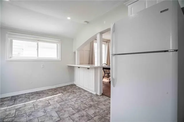 Additional property image - 50 Robins Ave