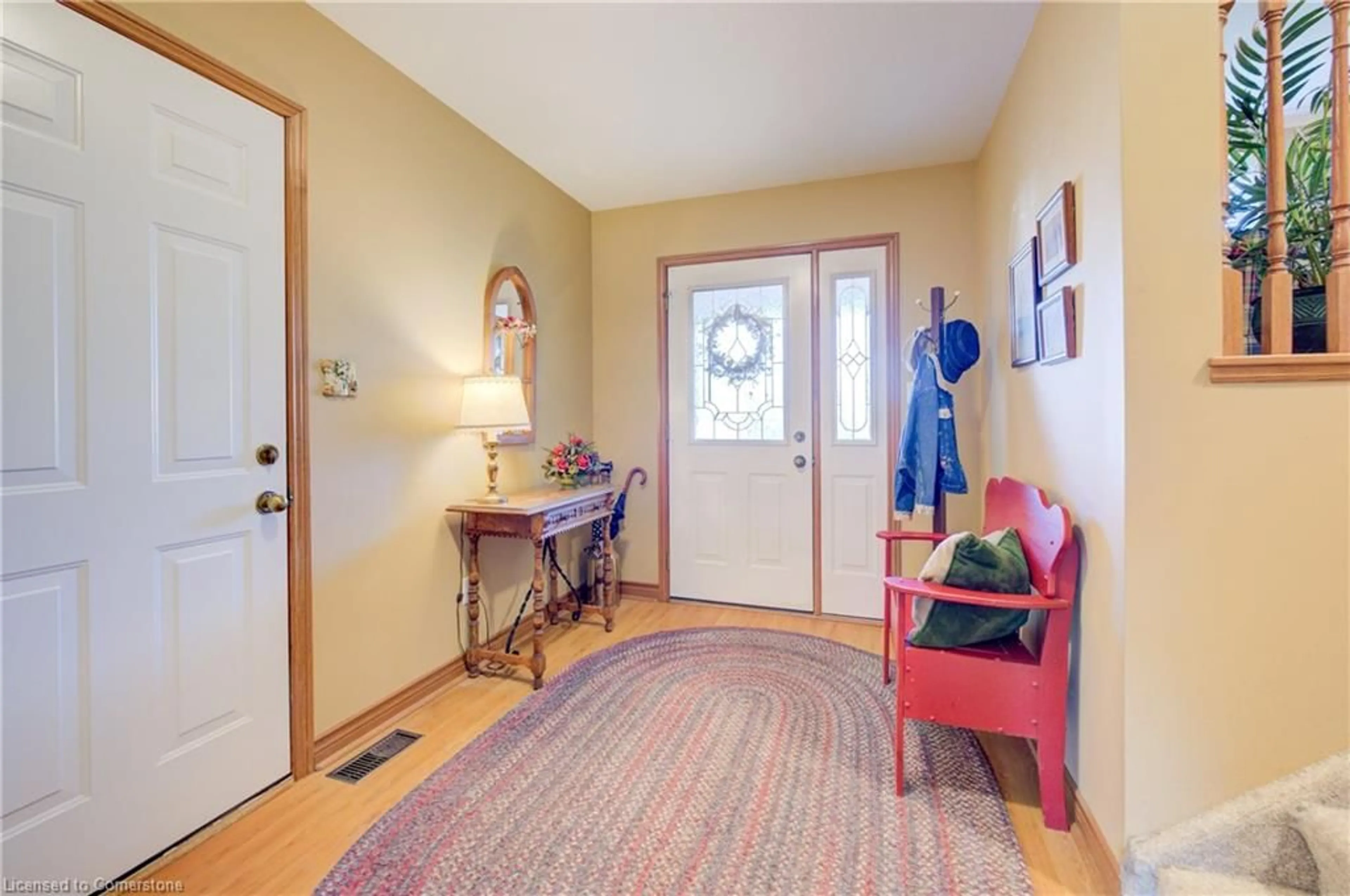 Indoor entryway for 225 Wendy's Lane, Mount Forest Ontario N0G 2L2