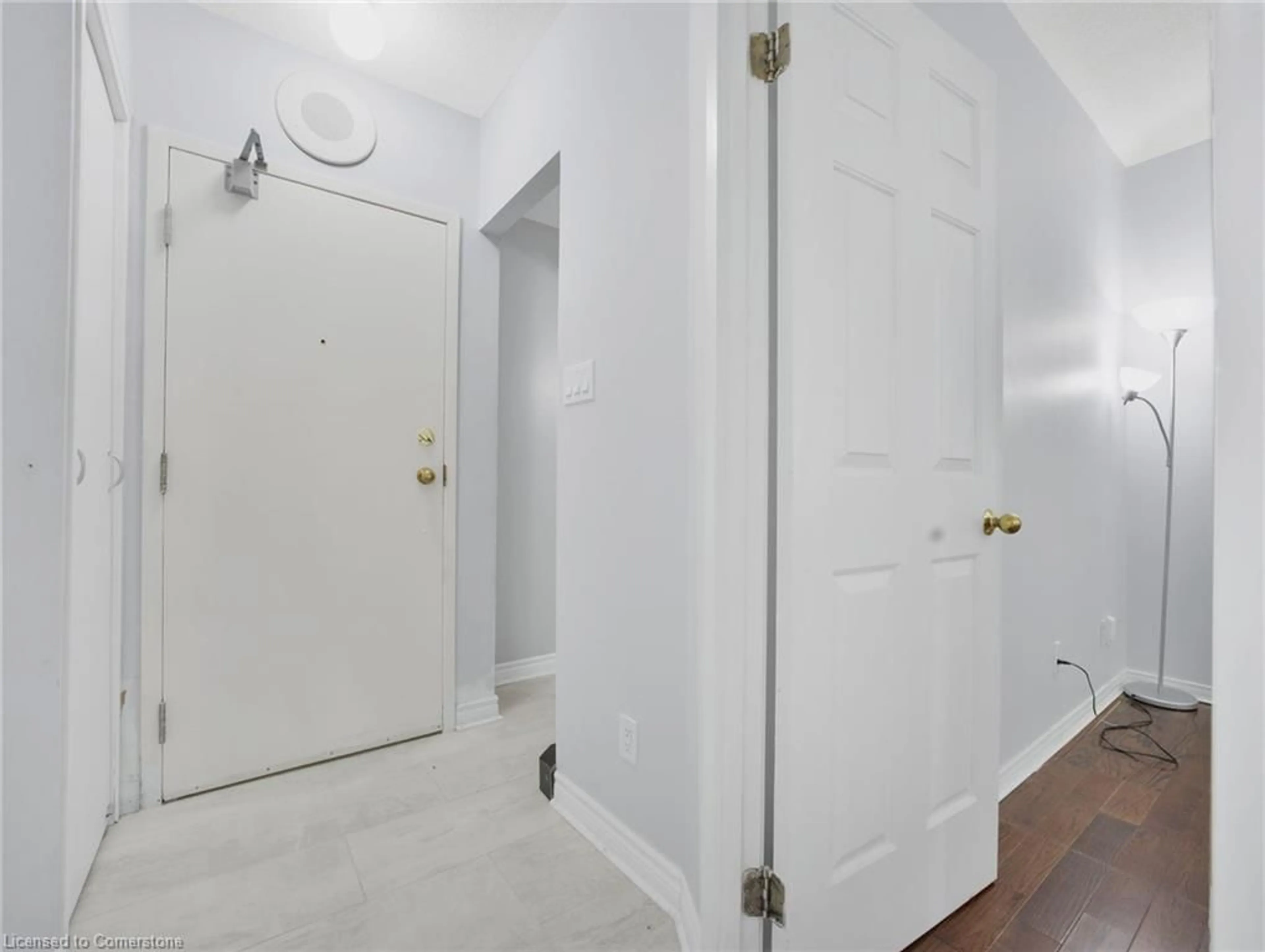 A pic of a room for 36 James St, Hamilton Ontario L8V 4W4