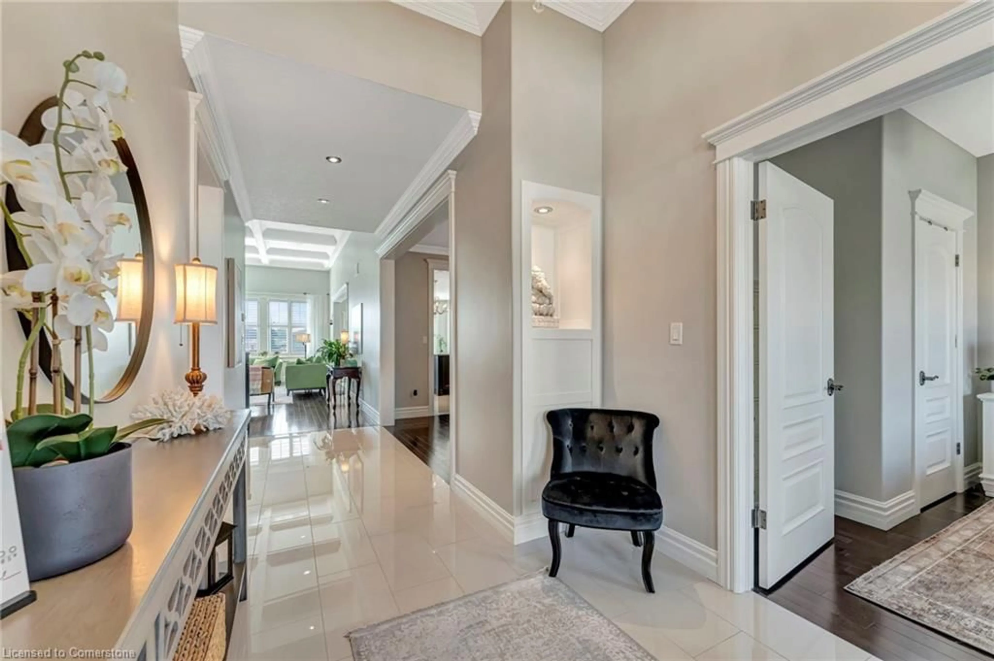 Indoor entryway for 1010 Wood Dr, Listowel Ontario N4W 0B6