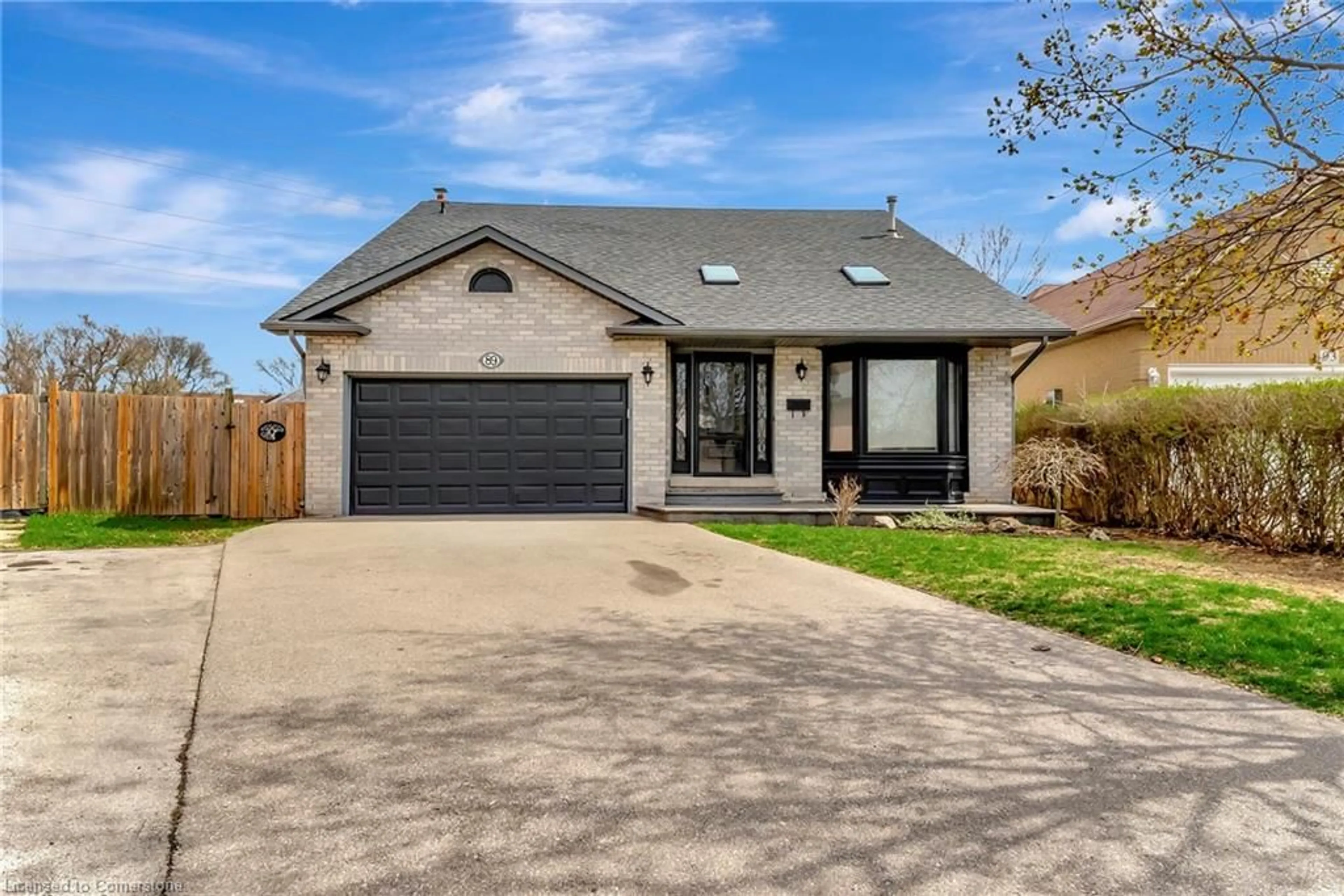 Home with brick exterior material, street for 89 Twin Cres, Hamilton Ontario L8W 2R9