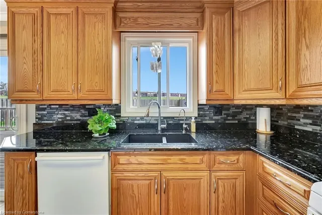 Additional property image - 89 Twin Cres