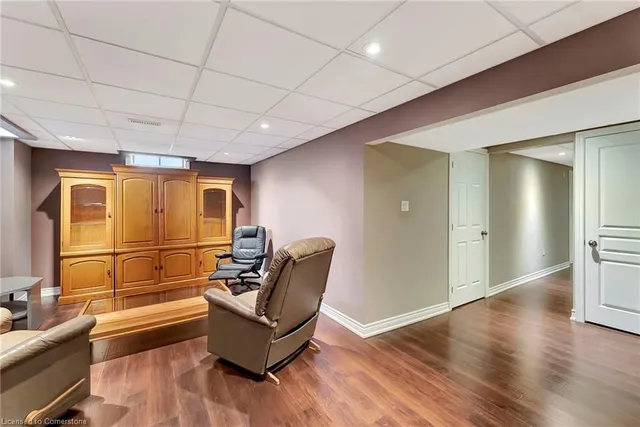 Additional property image - 89 Twin Cres