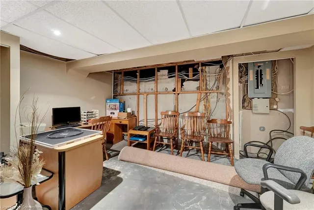 Additional property image - 89 Twin Cres