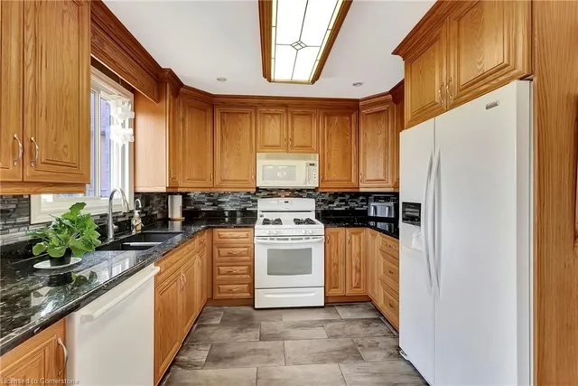 Additional property image - 89 Twin Cres