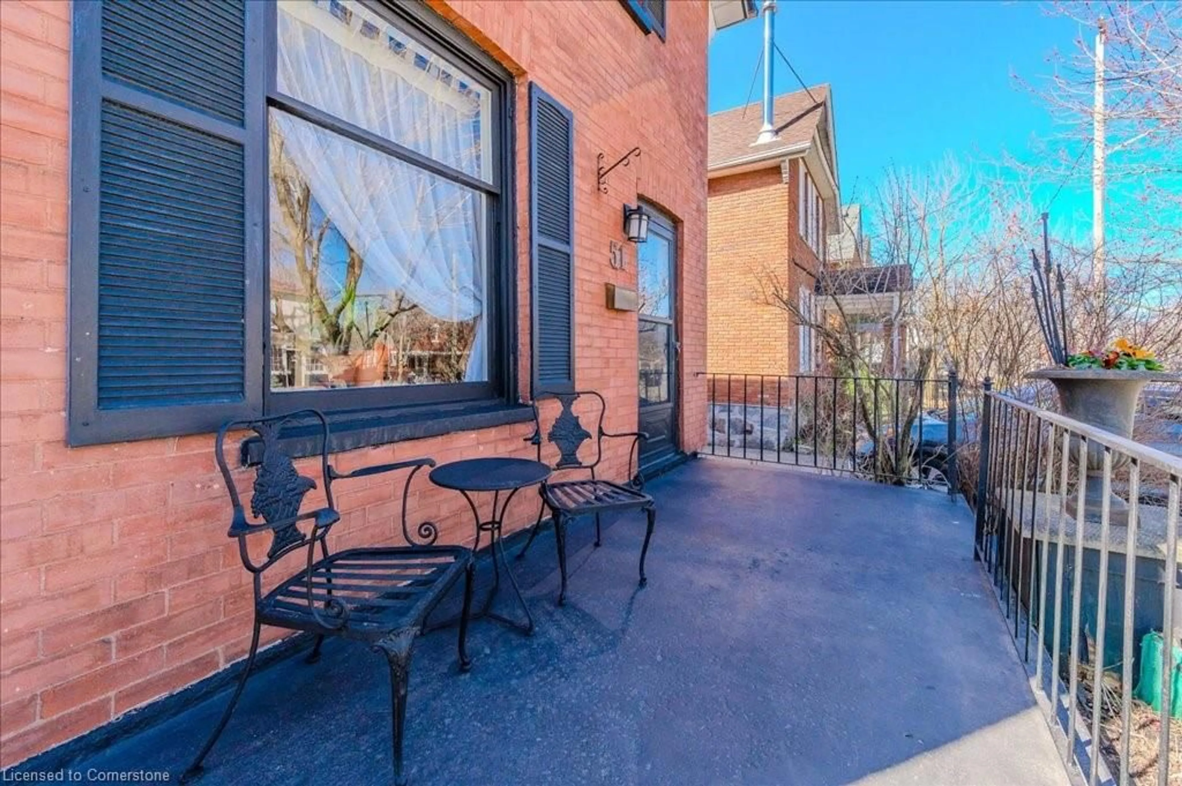 Patio, street for 51 Ball Ave, Cambridge Ontario N1R 2A2