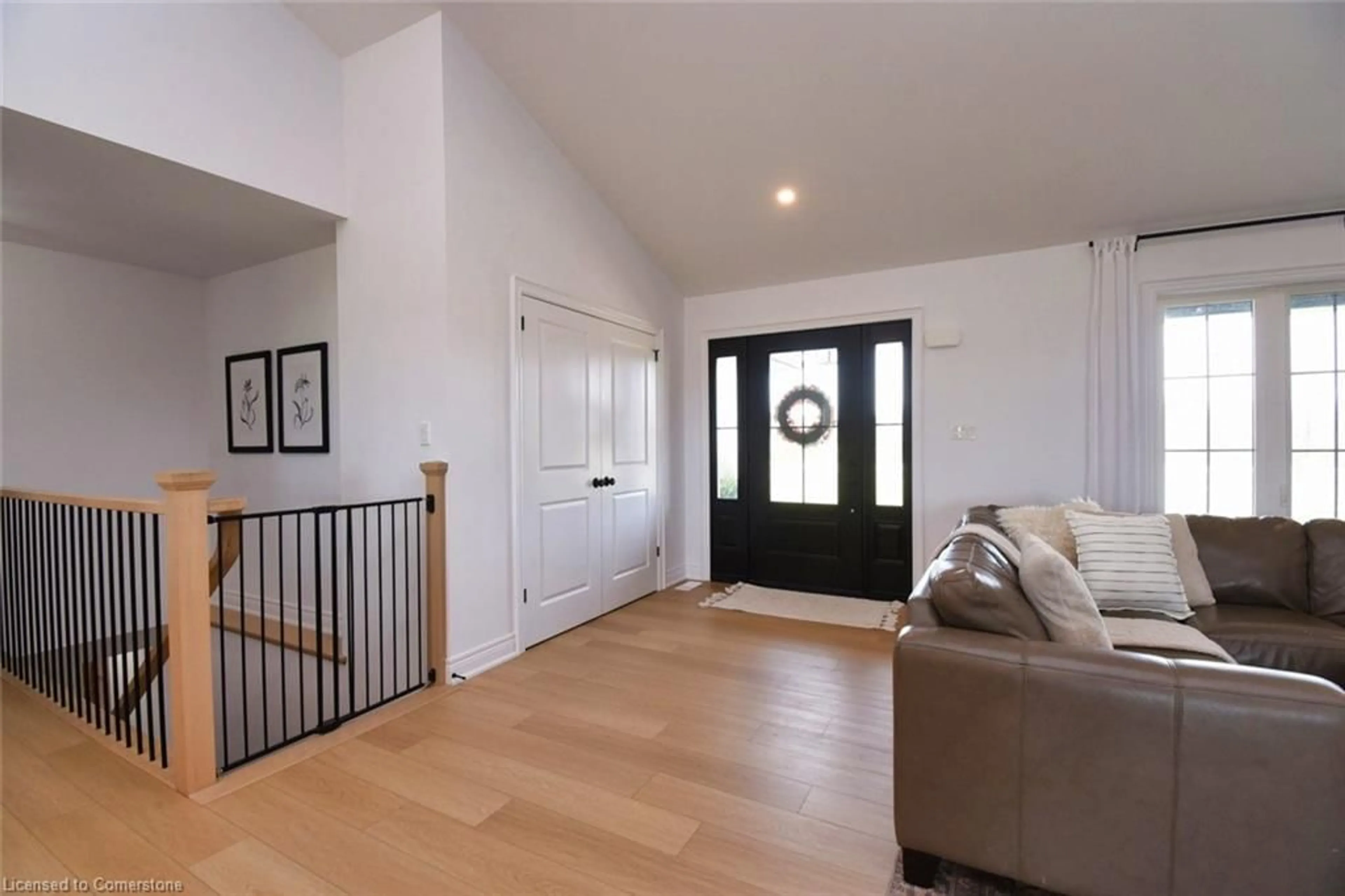 Indoor entryway for 1294 Concession 1 Rd, Canfield Ontario N0A 1C0