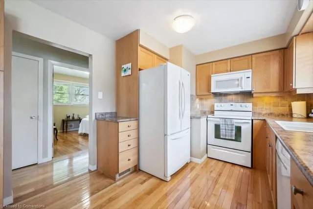 Additional property image - 106 Eton Dr