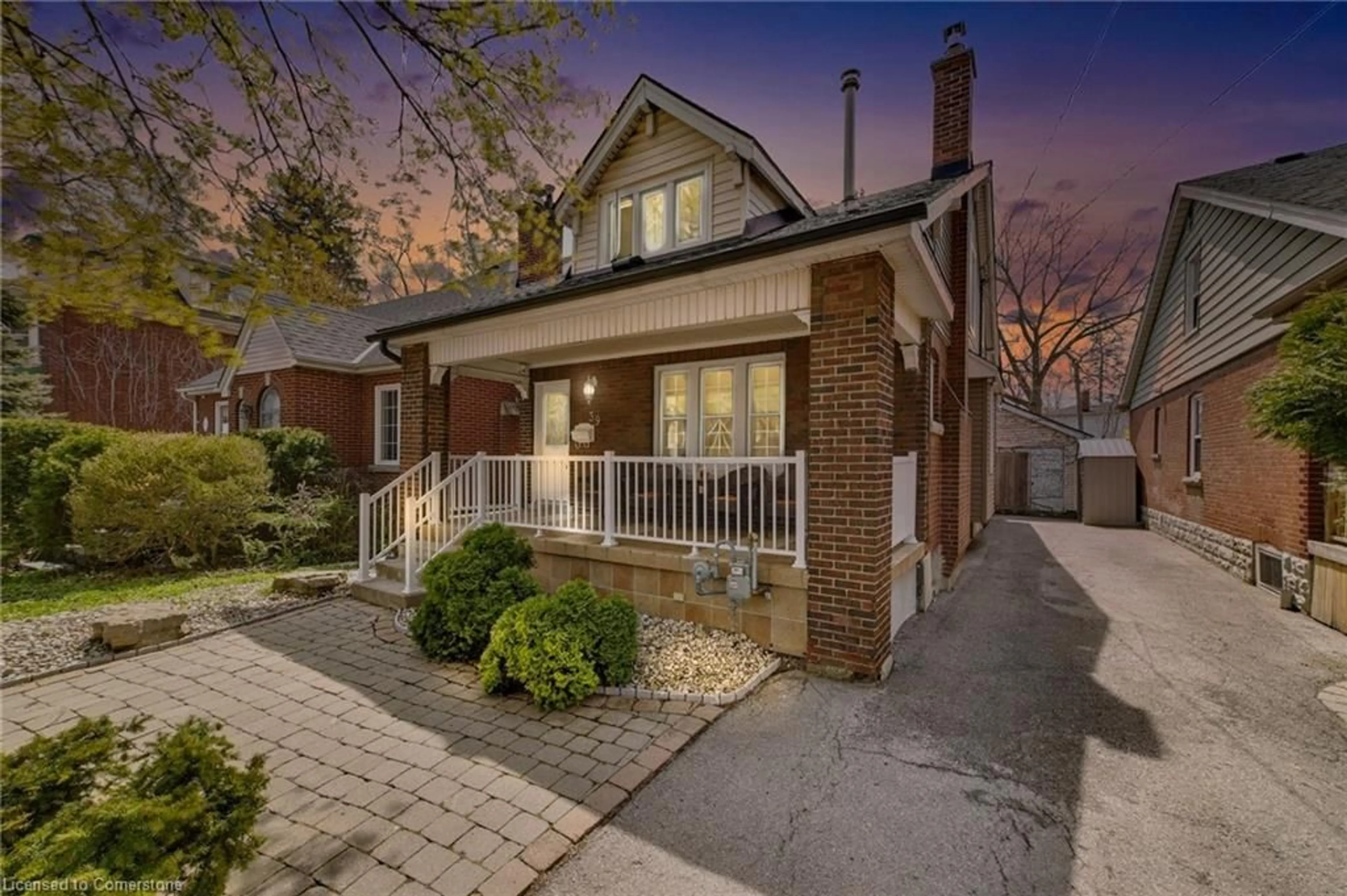 Home with brick exterior material, street for 39 Sterling St, Hamilton Ontario L8S 4H6