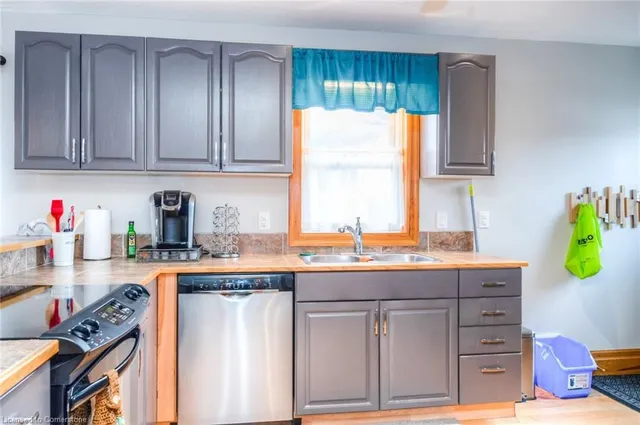 Additional property image - 46 2 Ave