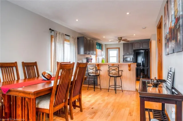 Additional property image - 46 2 Ave