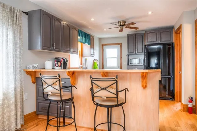 Additional property image - 46 2 Ave