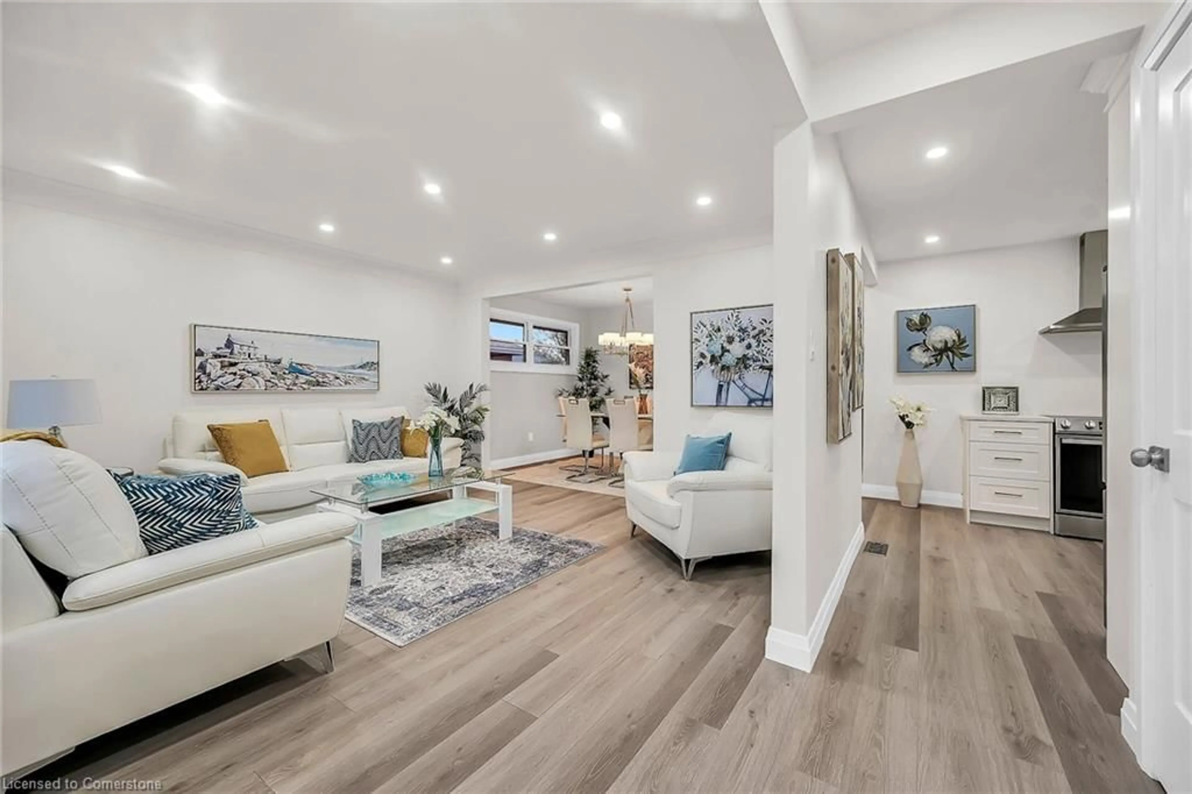 Living room with furniture, unknown for 115 Mcelroy Rd, Hamilton Ontario L9A 1Z1