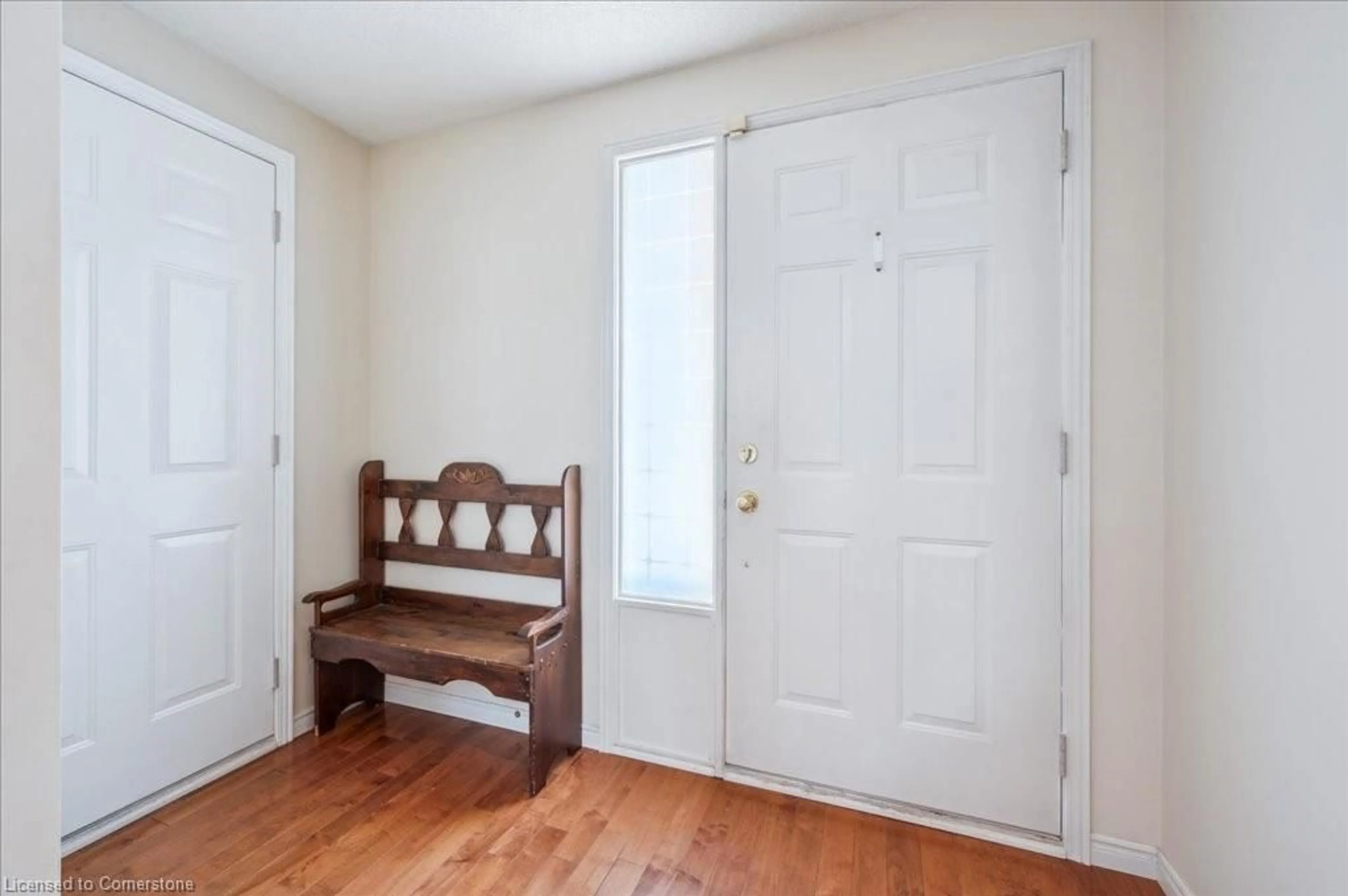 Indoor entryway for 5 Quinte Cres #2, Kitchener Ontario N2A 3K2