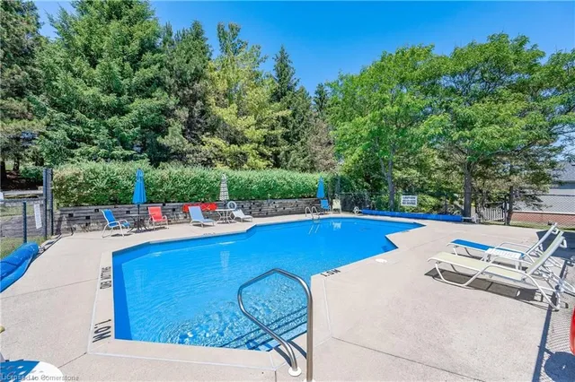 Additional property image - 5 Quinte Cres Unit 2