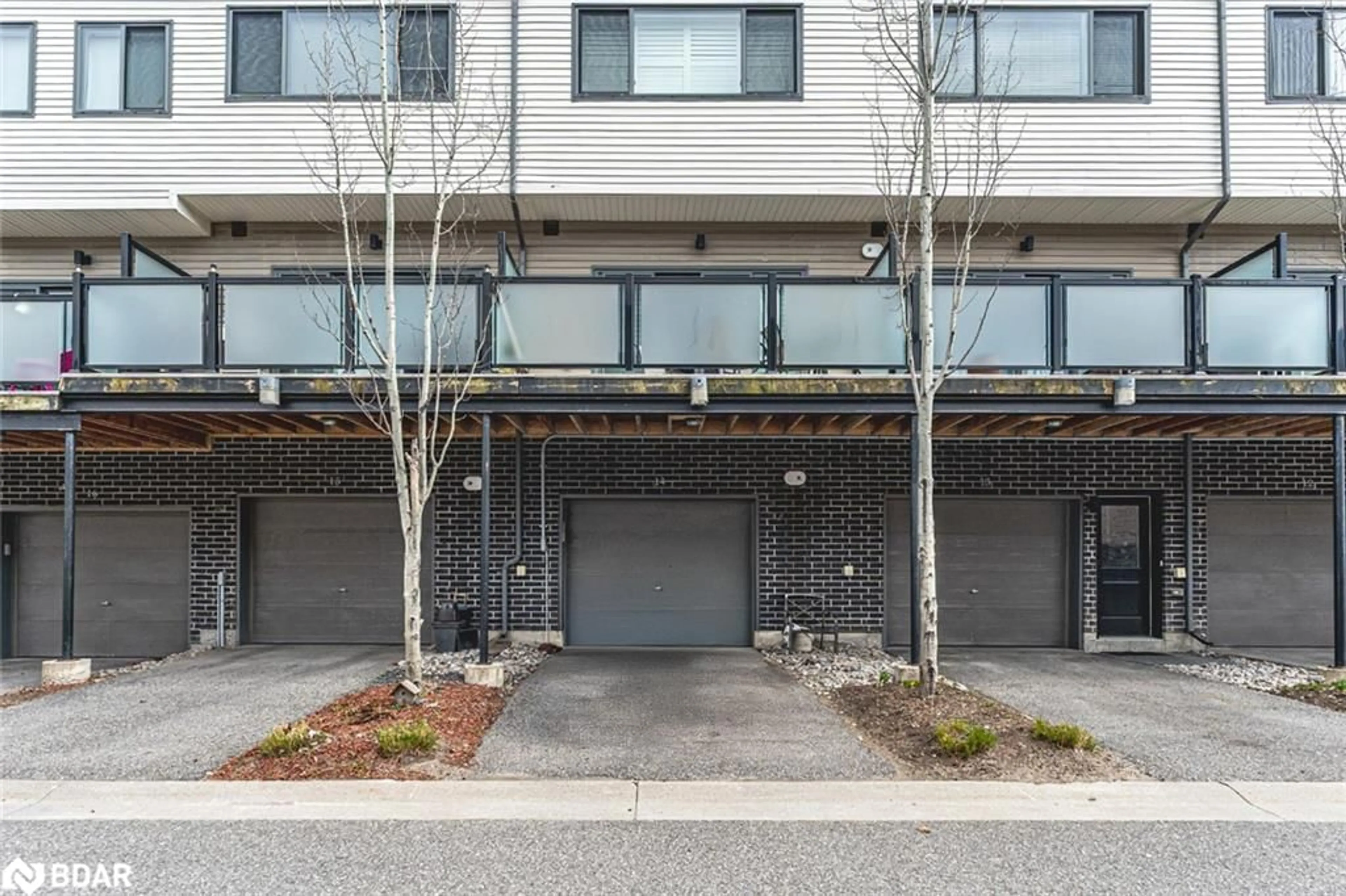 Patio, street for 369 Essa Road #14, Barrie Ontario L4N 9C8
