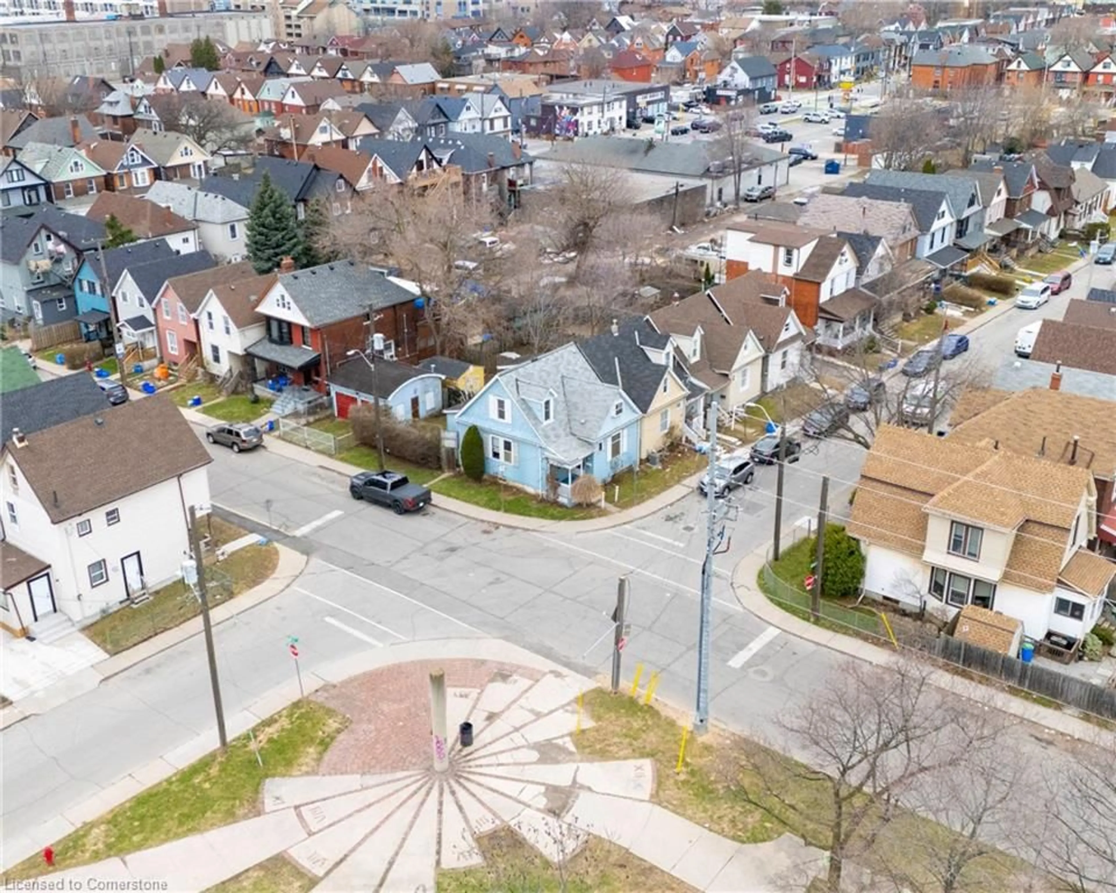 A pic from outside/outdoor area/front of a property/back of a property/a pic from drone, street for 54 Harvey St, Hamilton Ontario L8L 2L8