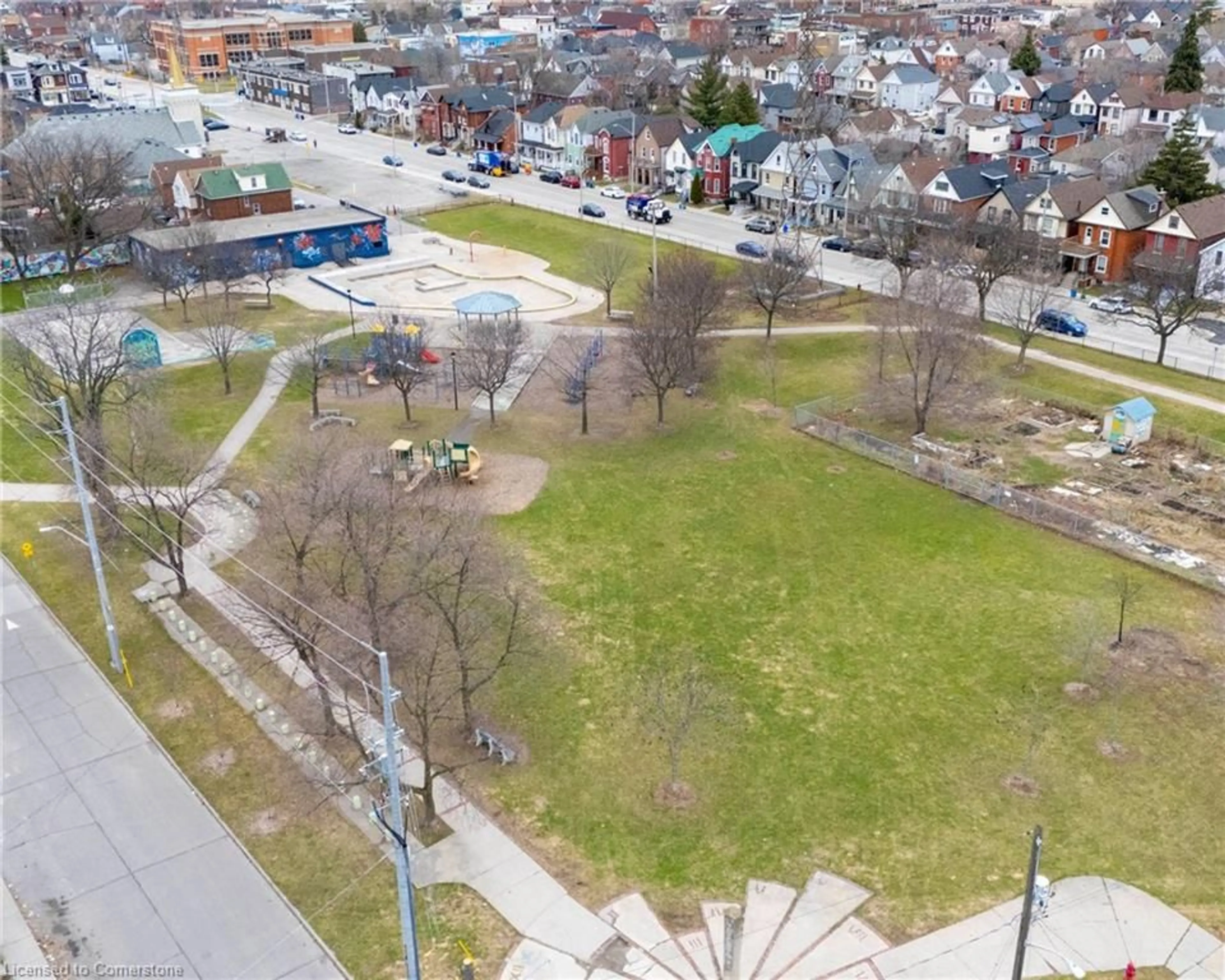 A pic from outside/outdoor area/front of a property/back of a property/a pic from drone, street for 54 Harvey St, Hamilton Ontario L8L 2L8