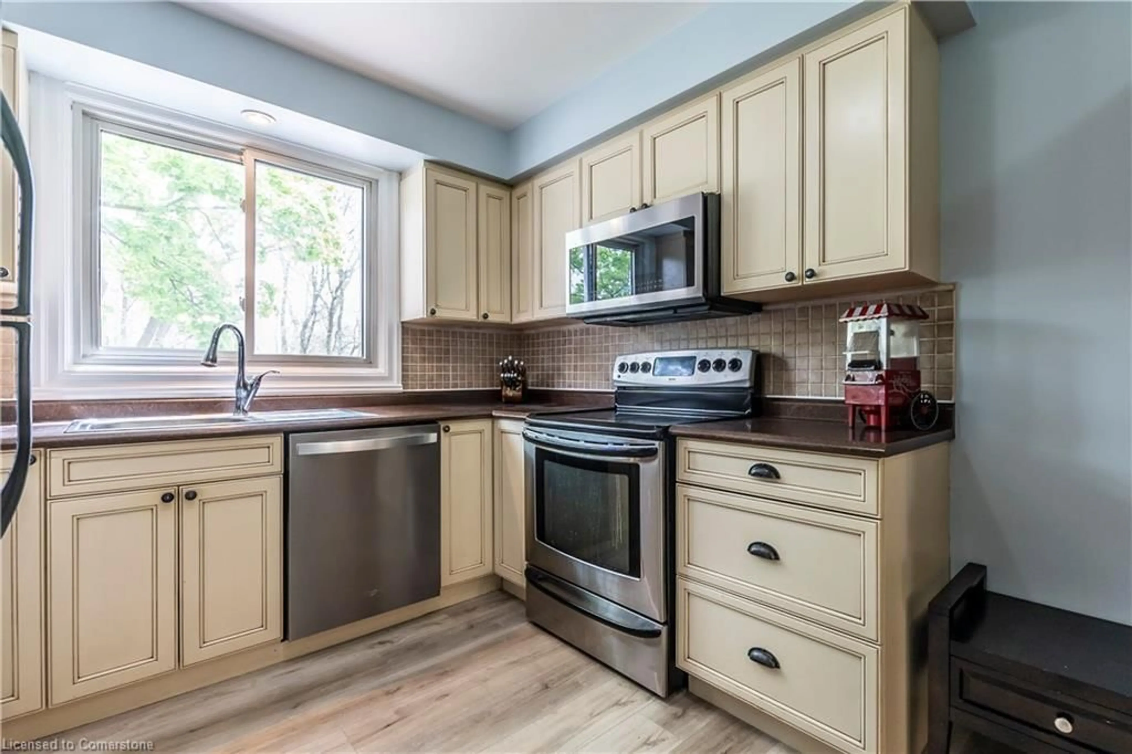 Unknown for 121 Morgan Ave #7, Kitchener Ontario N2A 2M4