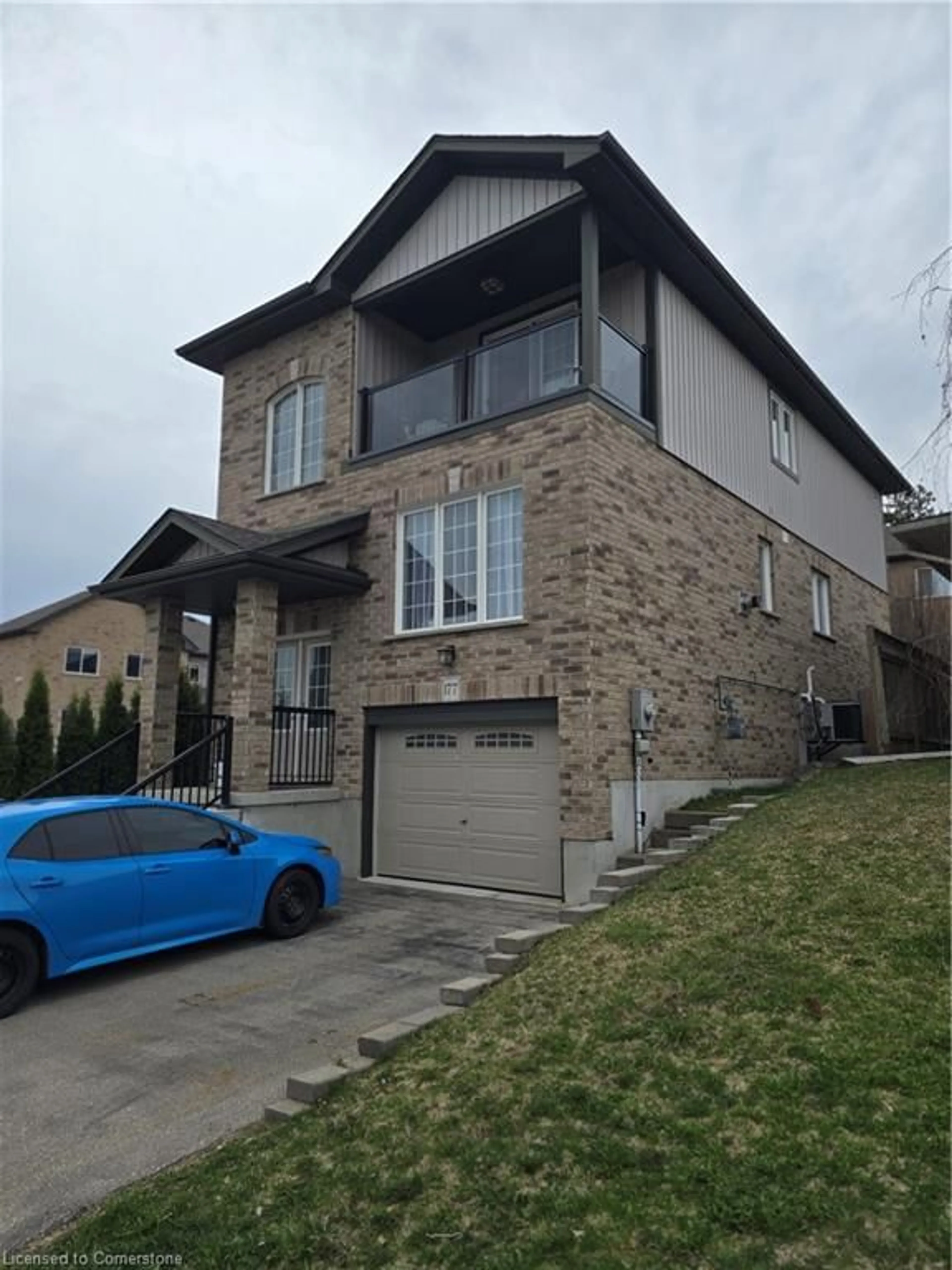 Home with brick exterior material, street for 177 Windale Cres, Kitchener Ontario N2E 0A4