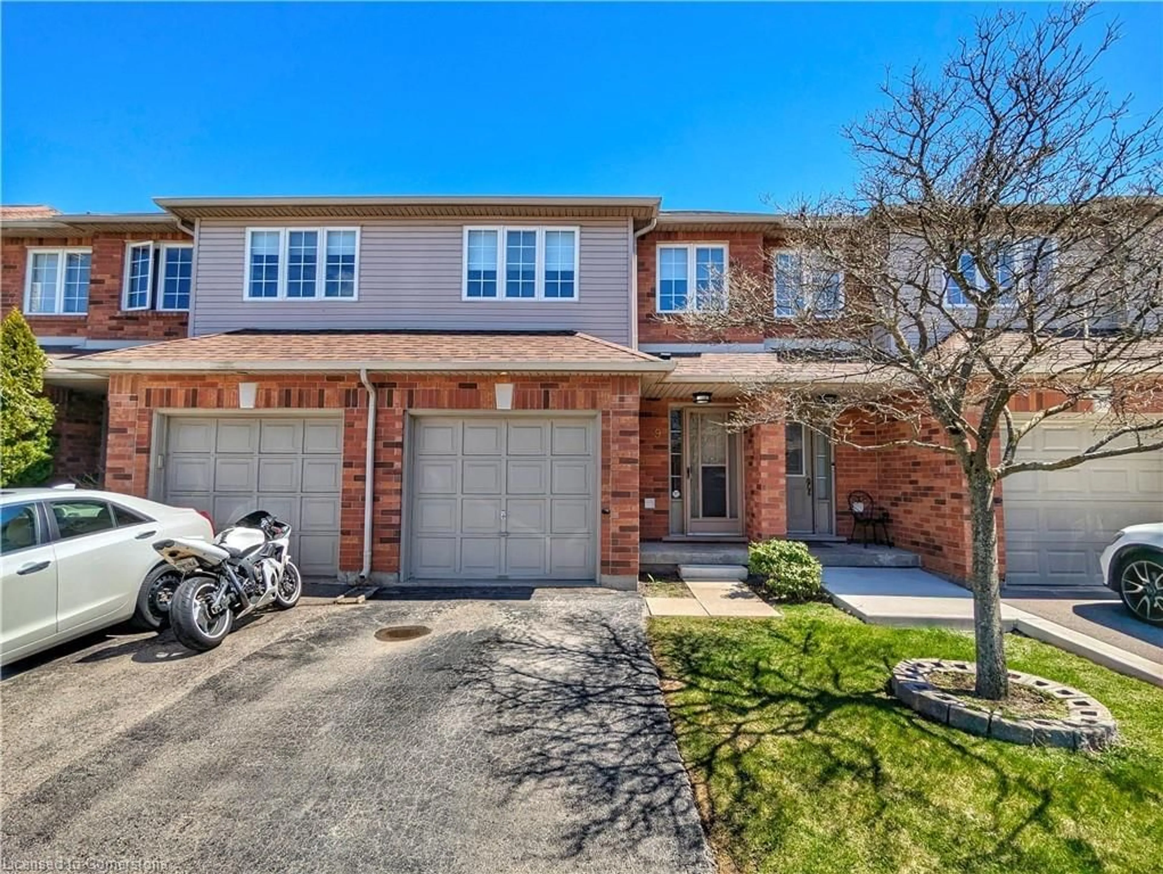 Home with brick exterior material, street for 174 Highbury Dr #9, Stoney Creek Ontario L8J 3T8