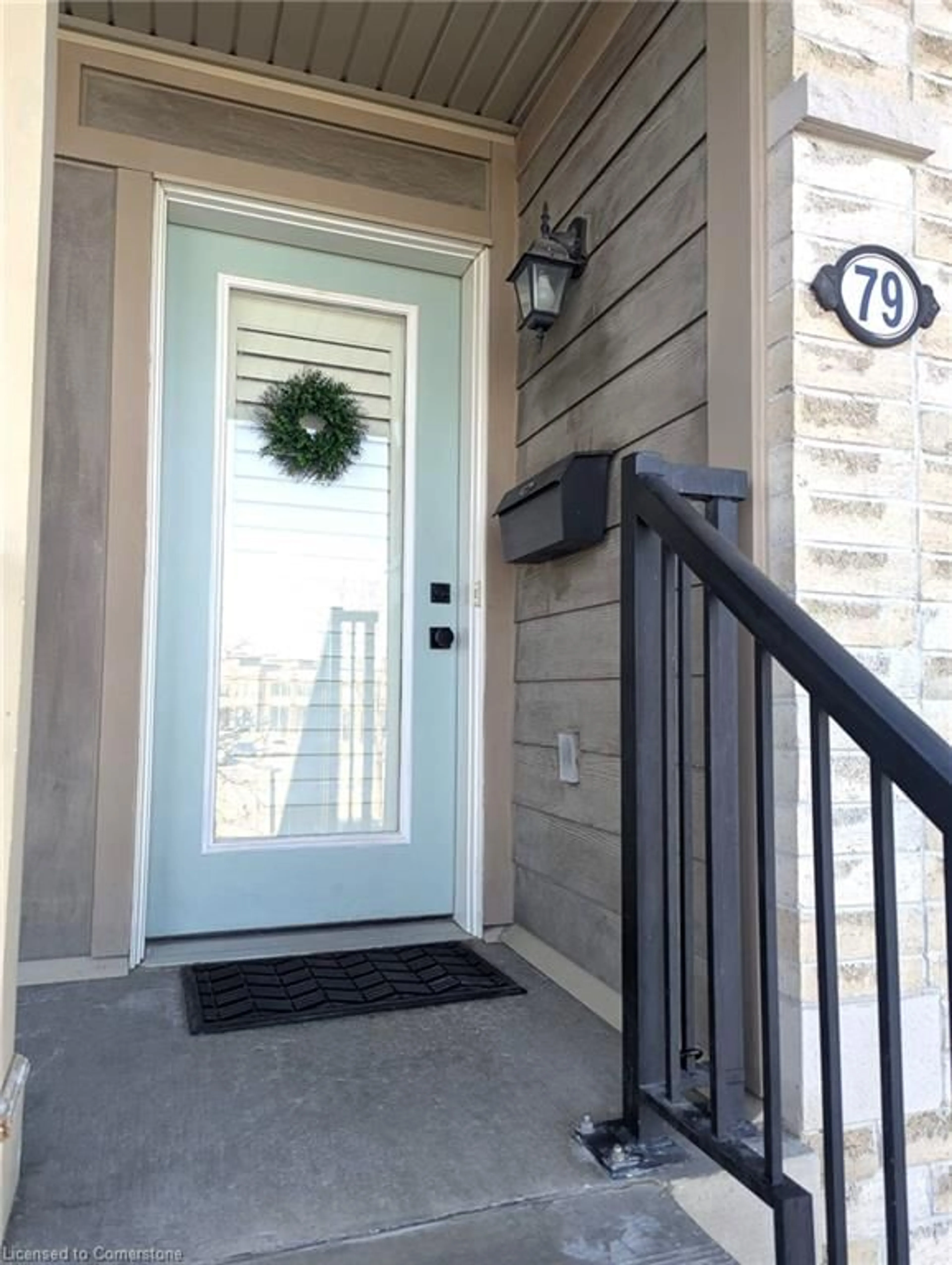 Indoor entryway for 60 Fairwood Cir #79, Brampton Ontario L6R 0Y6