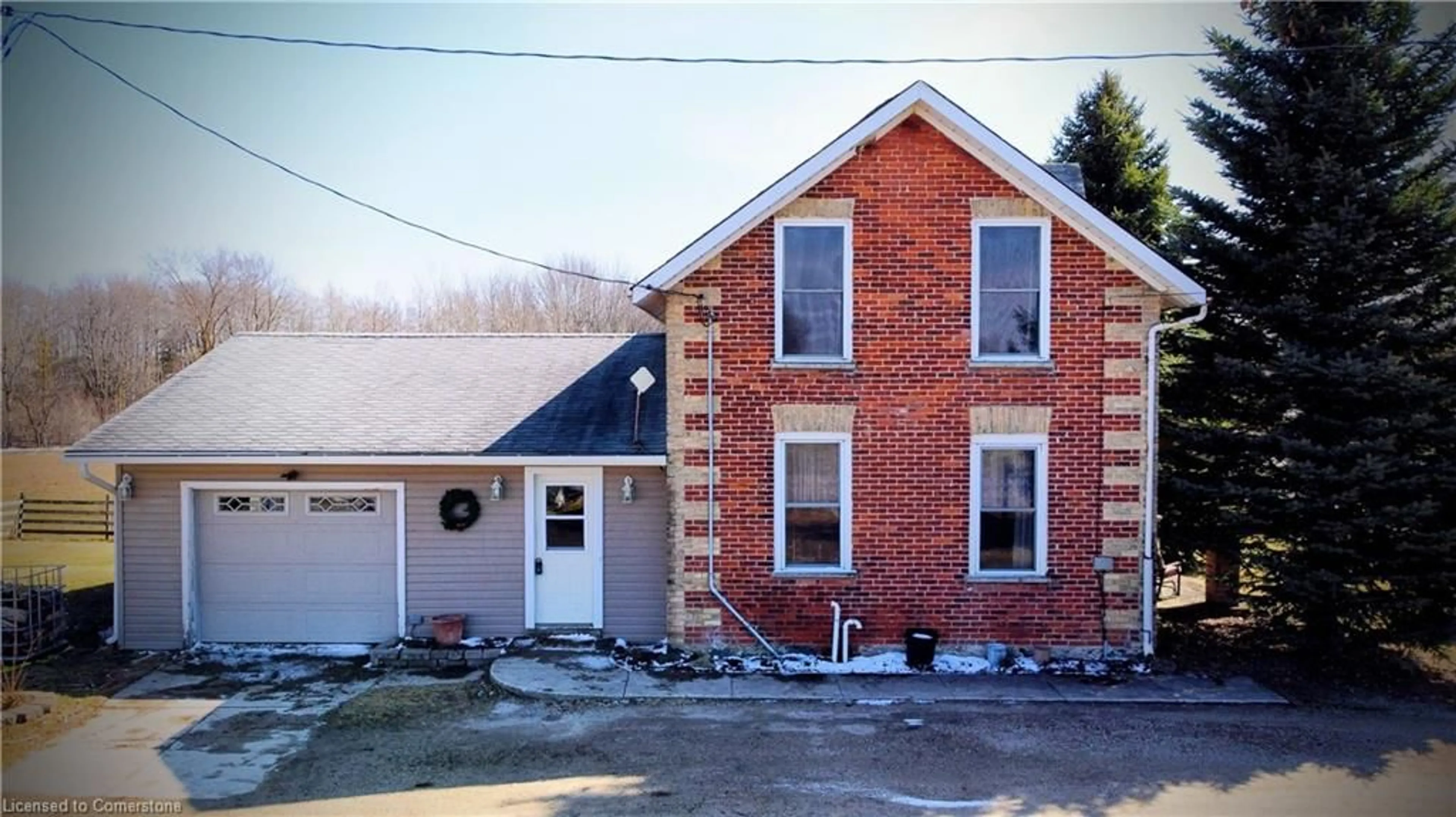 Home with brick exterior material, building for 8677 Wellington 7 Rd, Mapleton Ontario N0G 2P0