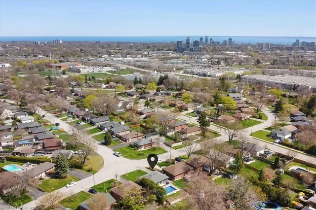 Additional image 4 of 1272 De Quincy Cres