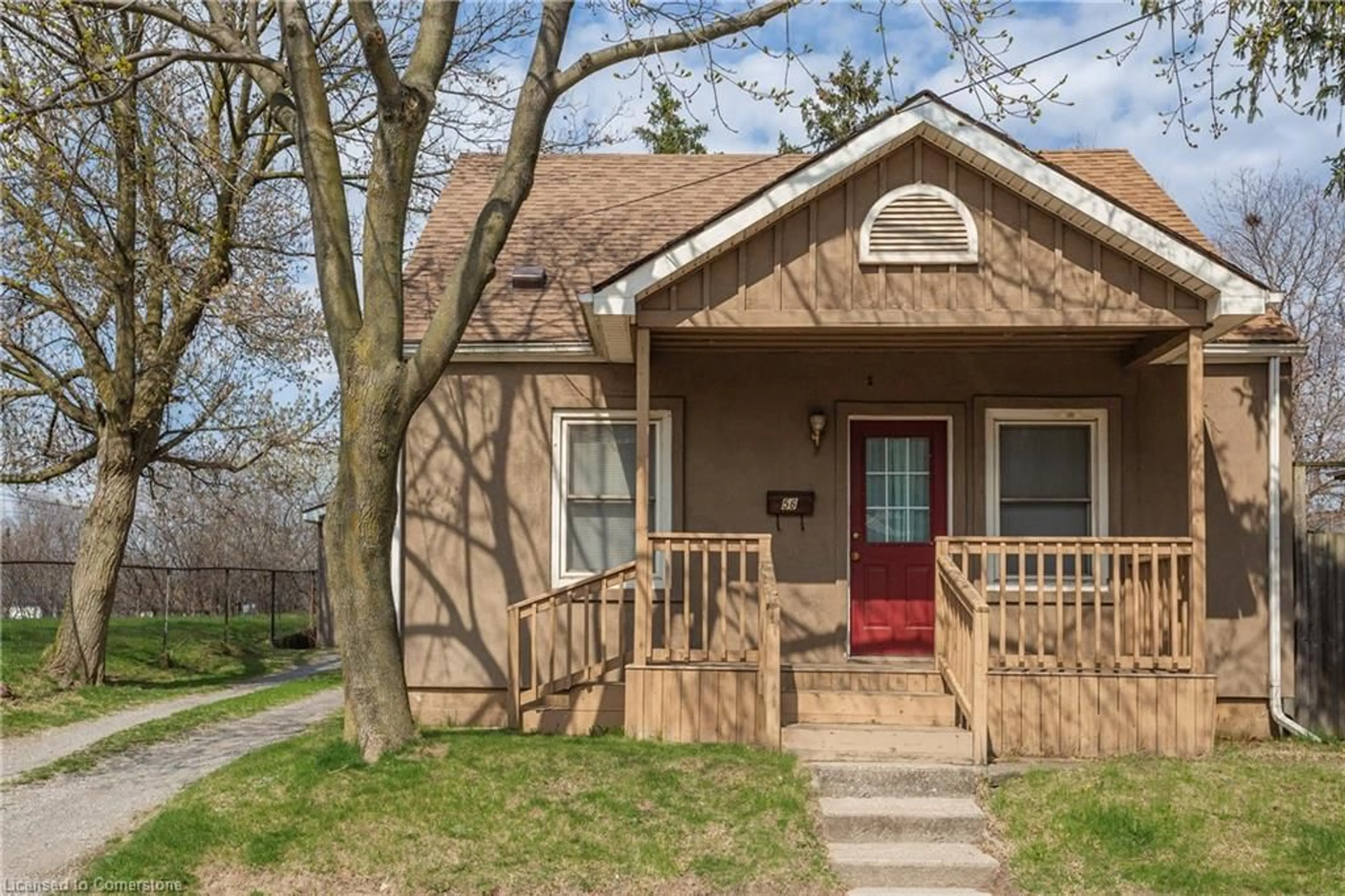 Unknown for 56 East 31st St, Hamilton Ontario L8V 3N7