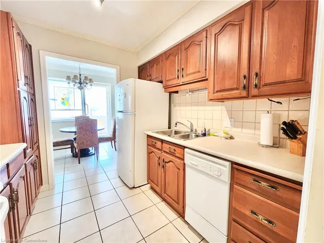 Additional property image - 38 Charlton Ave