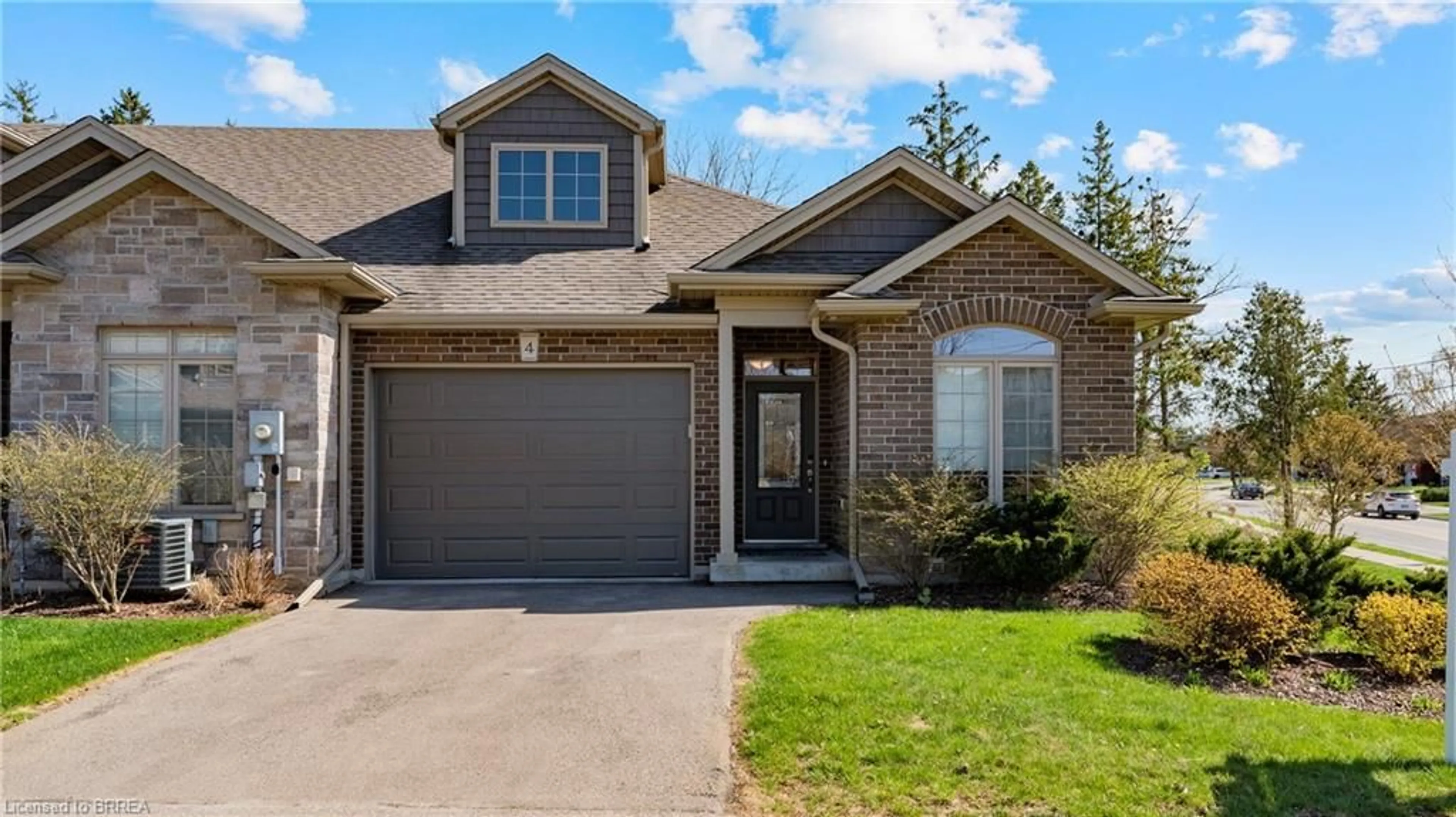 Home with brick exterior material, street for 41 Garden Ave #4, Brantford Ontario N3S 0J1