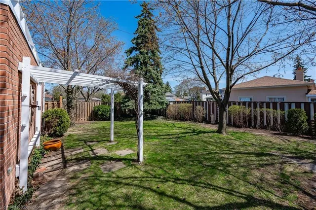 Additional property image - 20 Sigmont Rd