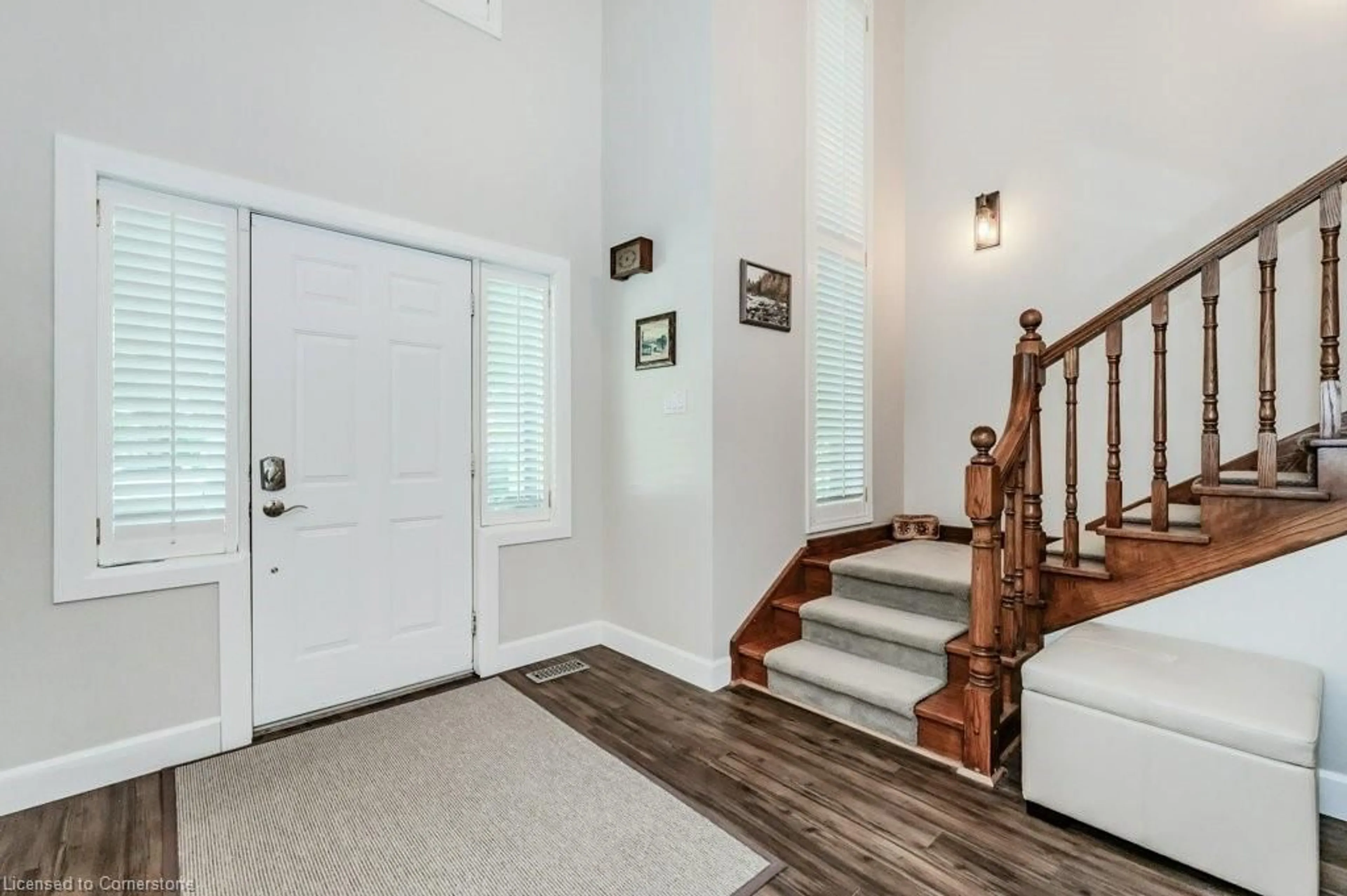 Indoor entryway for 219 Corrie Cres, Waterloo Ontario N2L 5W3