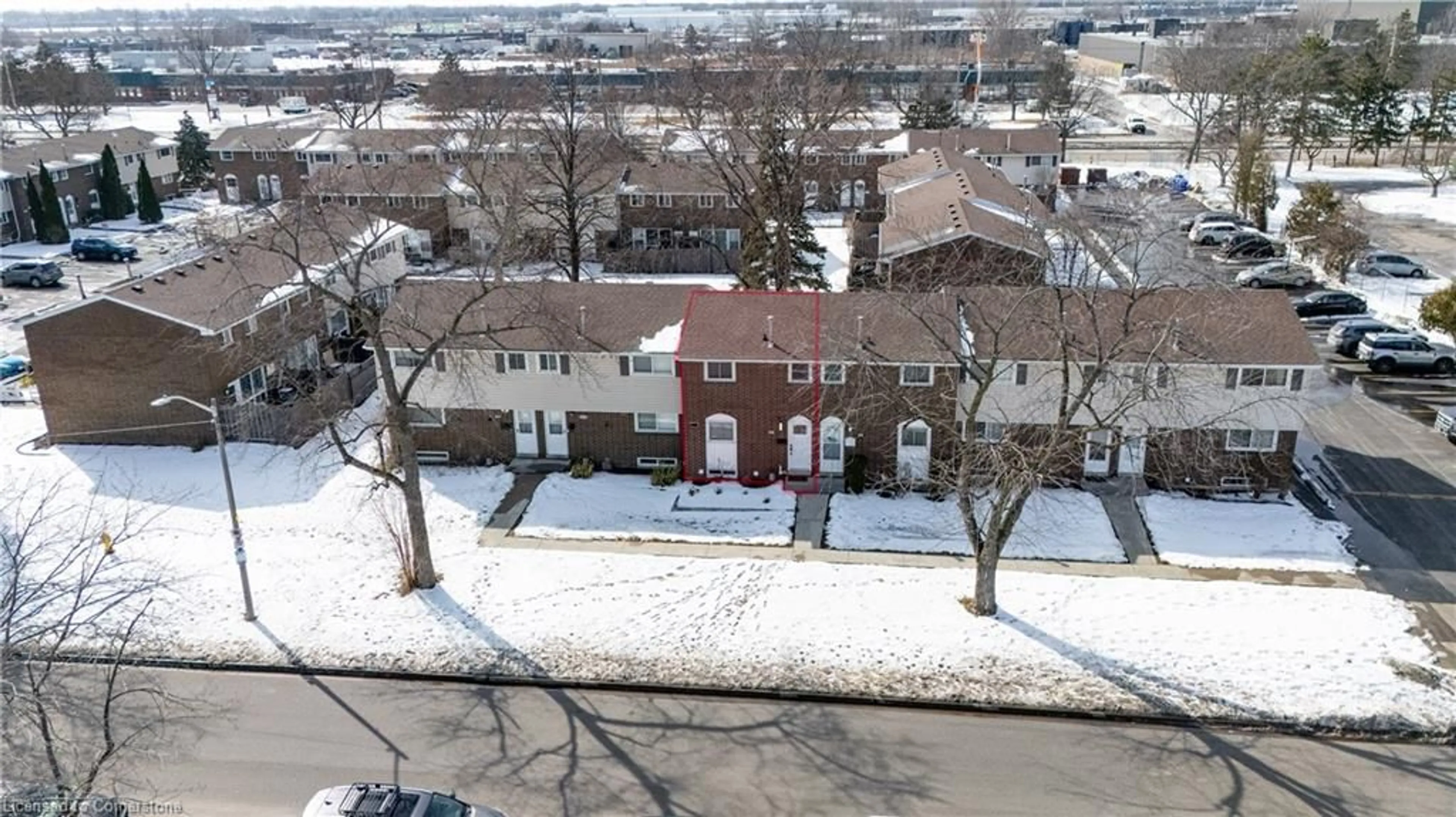 A pic from outside/outdoor area/front of a property/back of a property/a pic from drone, city buildings view from balcony for 2739 Meadowbrook Lane, Windsor Ontario N8T 2Y6