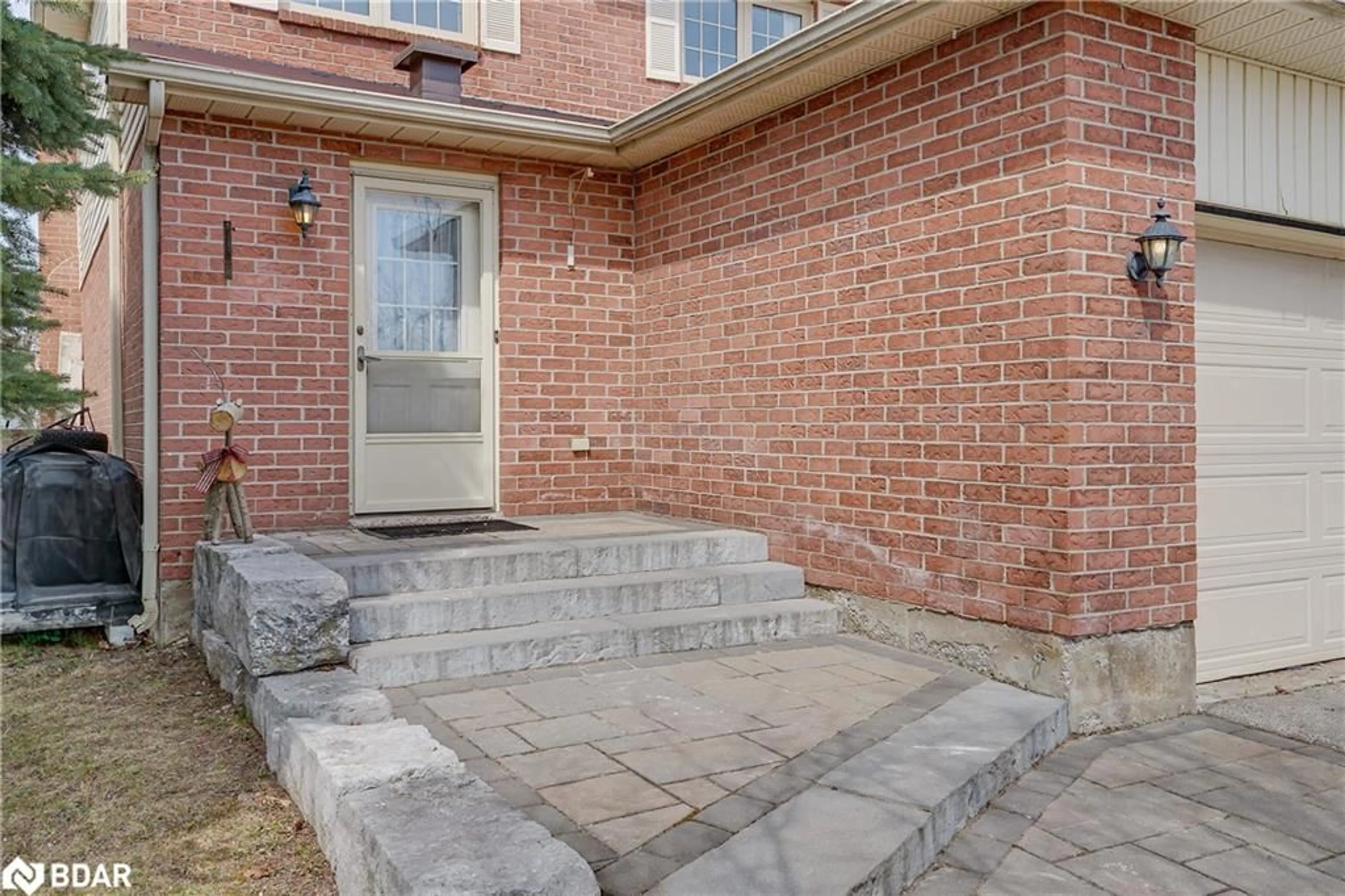 Home with brick exterior material, street for 304 Hickling Trail, Barrie Ontario L4M 5X9