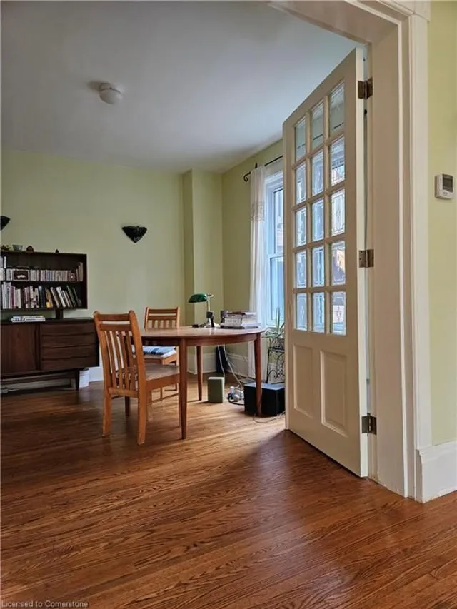 Additional property image - 25 Clarence Pl