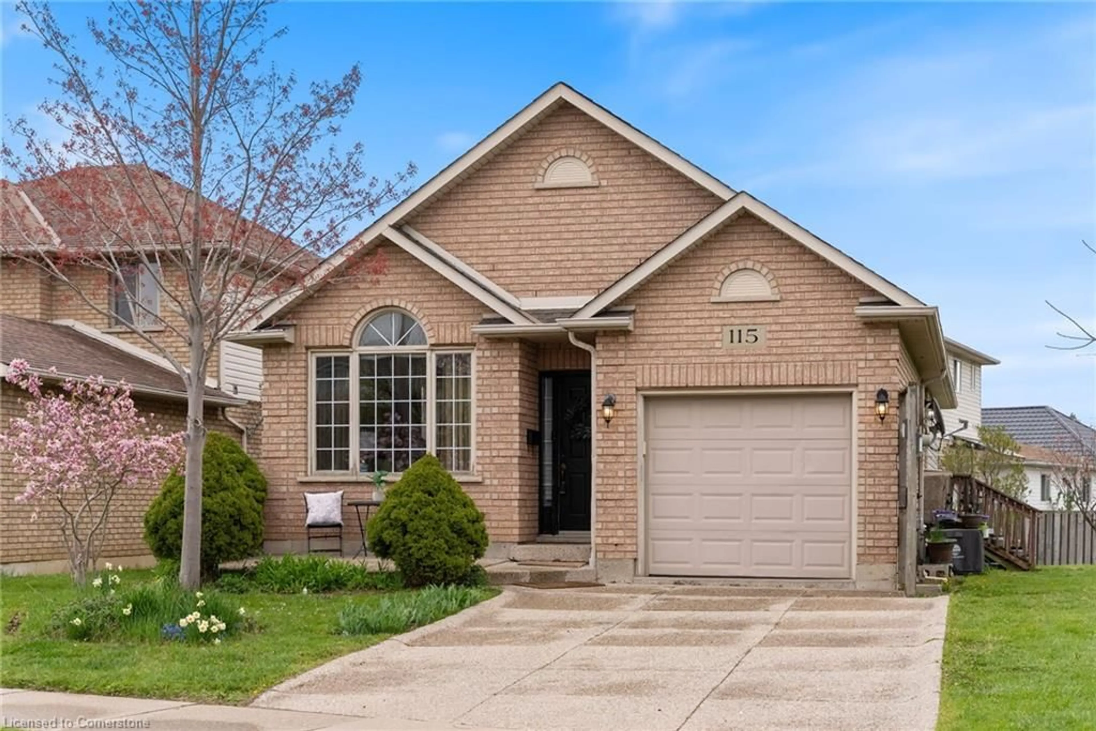 Home with brick exterior material, street for 115 Colin Cres, Hamilton Ontario L9A 5H8