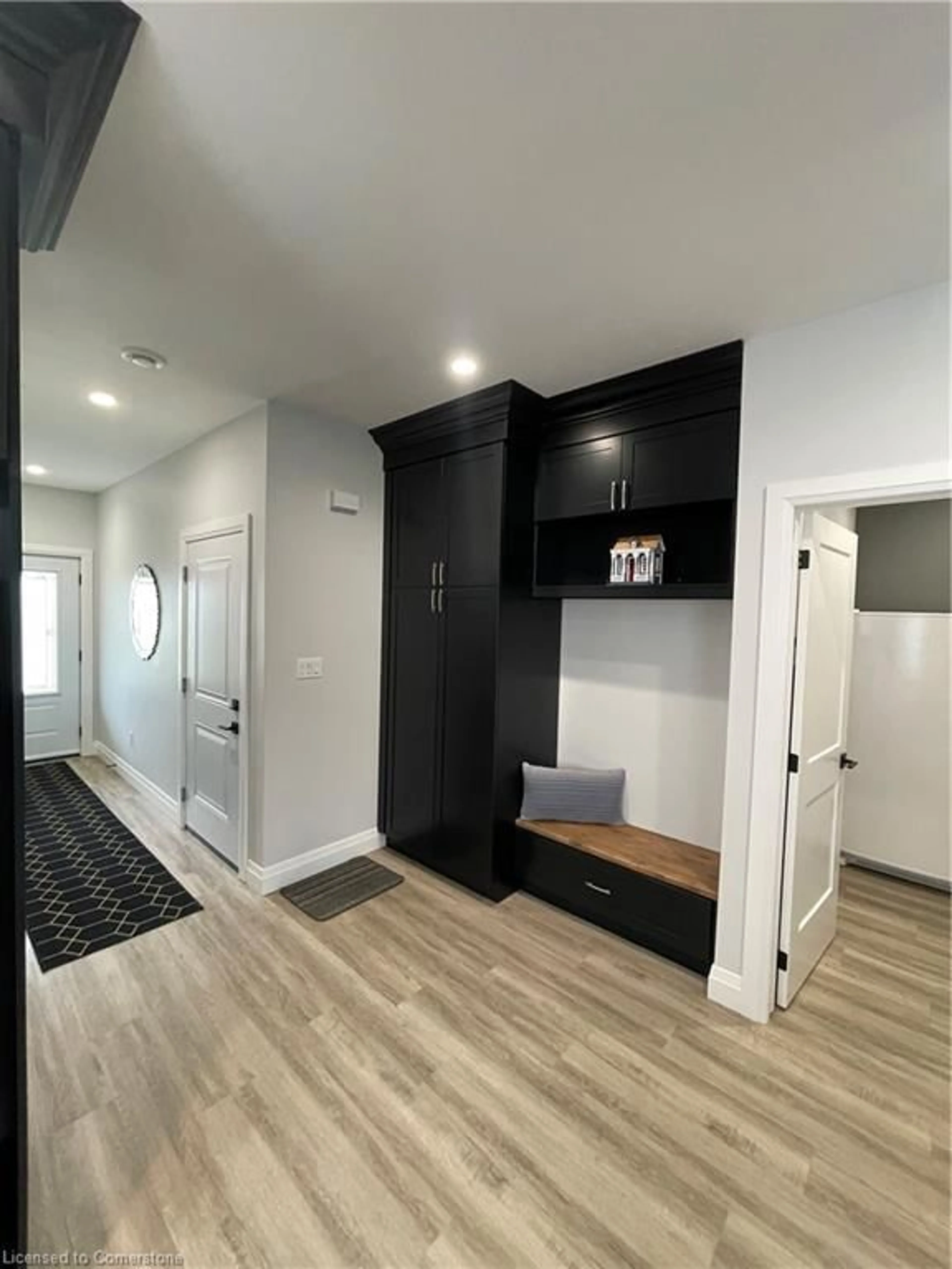 Indoor entryway for 255 Albert St, Brussels Ontario N0G 1H0