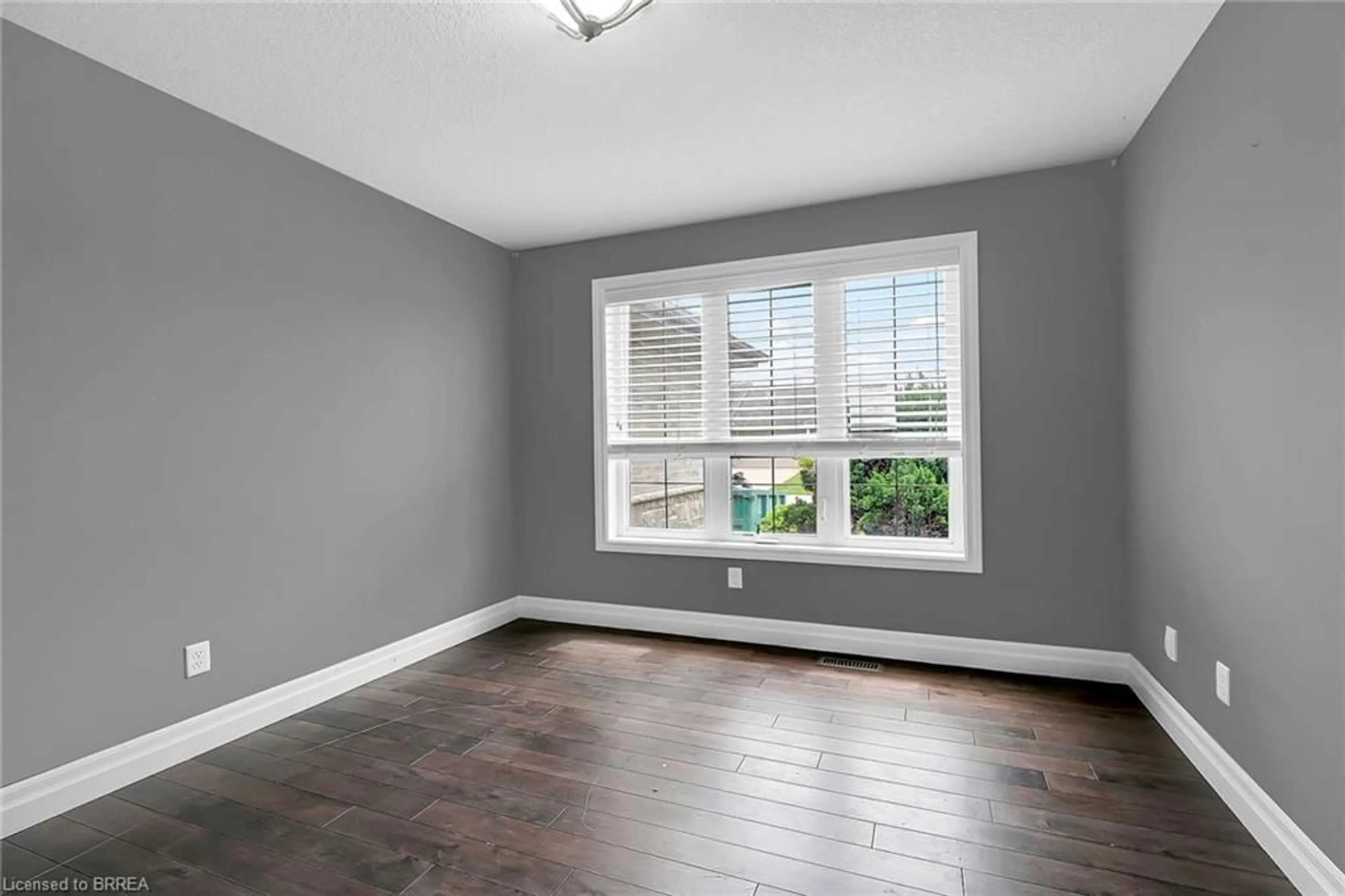 A pic of a room for 505 Lakeview Dr, Woodstock Ontario N4T 0C7