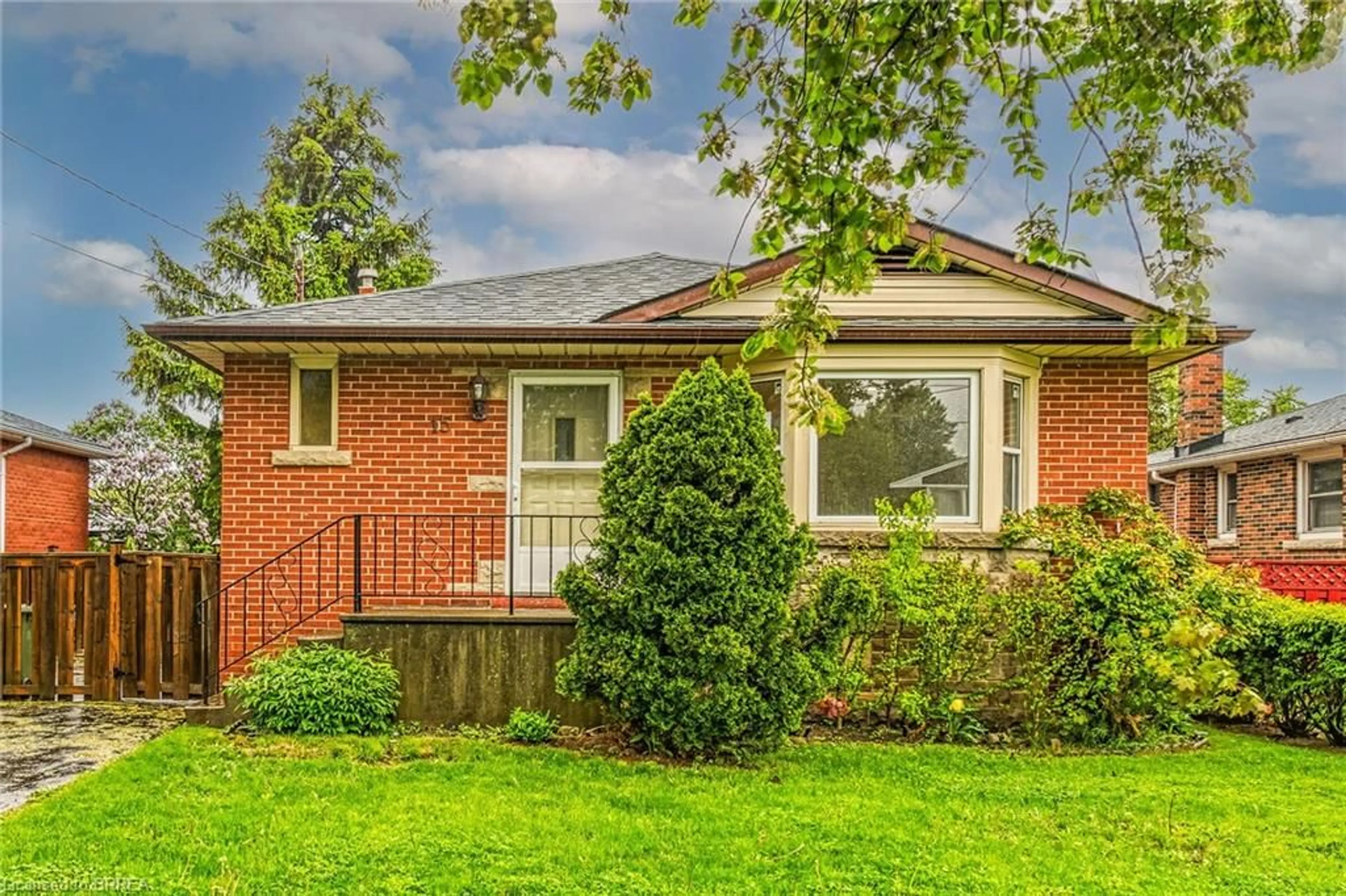 Home with brick exterior material, street for 15 D'arcy Crt, Hamilton Ontario L8V 2B9